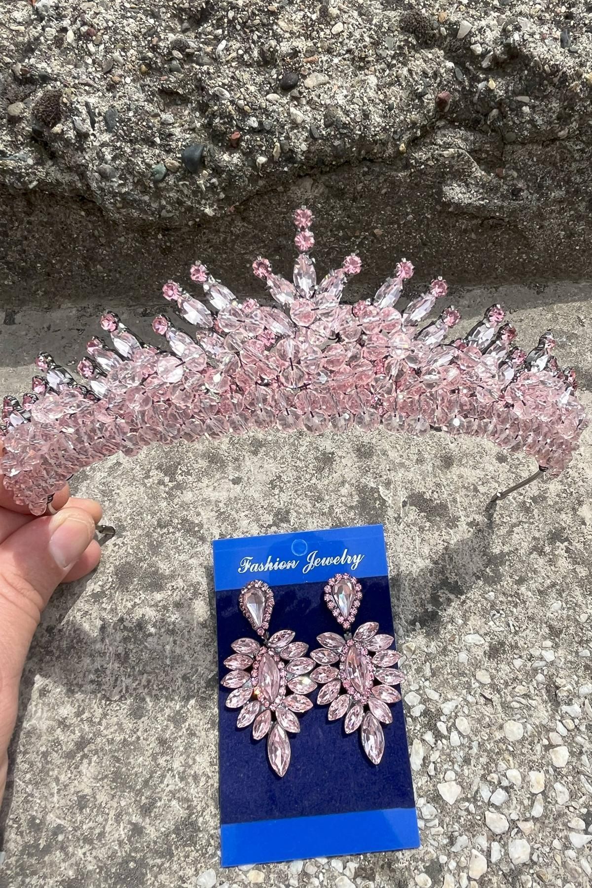Hobigram Alyce Pembe Gelin Kına Tacı Özel Gün Aksesuar Kadın Taç Ve İnce Mekik Küpe Takımı