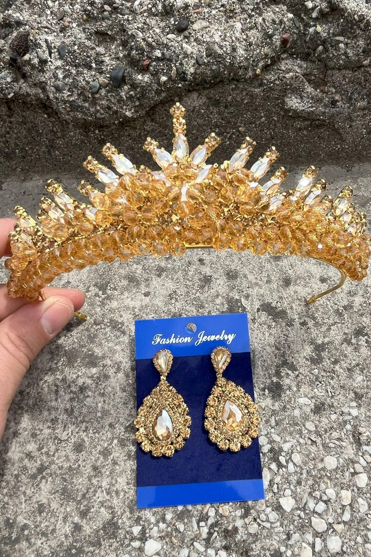 Hobigram Alyce Gold Gelin Kına Tacı Özel Gün Aksesuar Kadın Taç Ve Damla Mekik Küpe Takımı