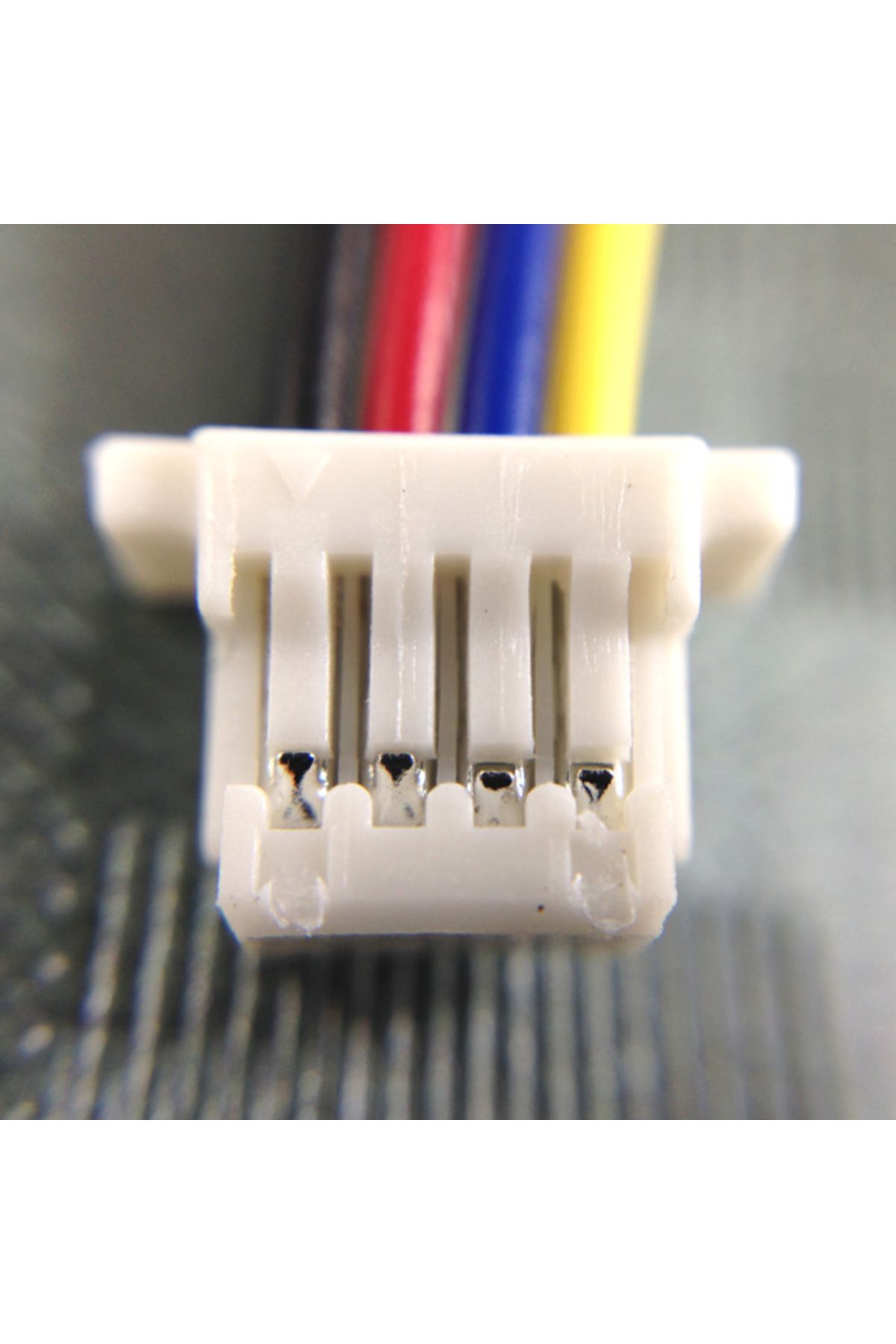 Sparkfun-Retracted Qwiic Cable - Breadboard 4