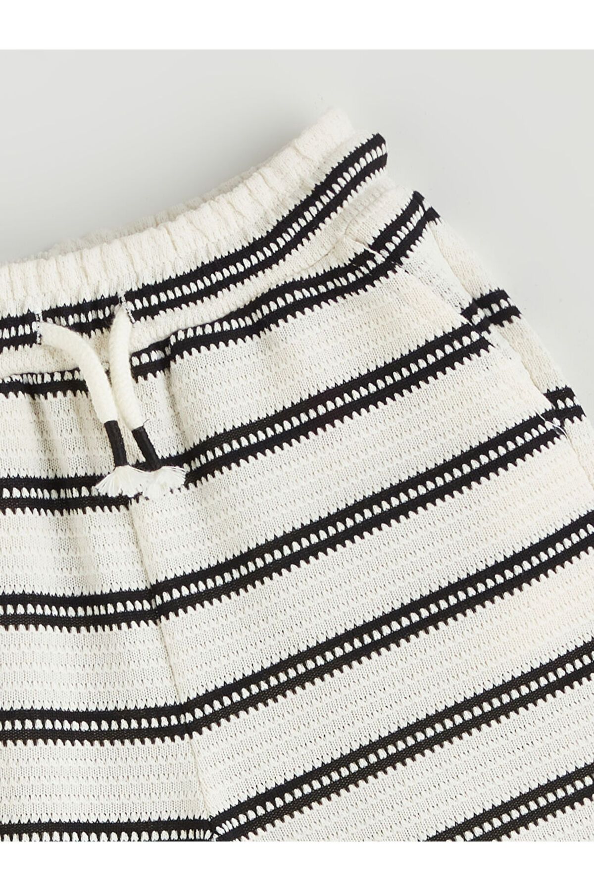 LC Waikiki-Striped Boys' T-Shirt and Shorts 2-Piece 6