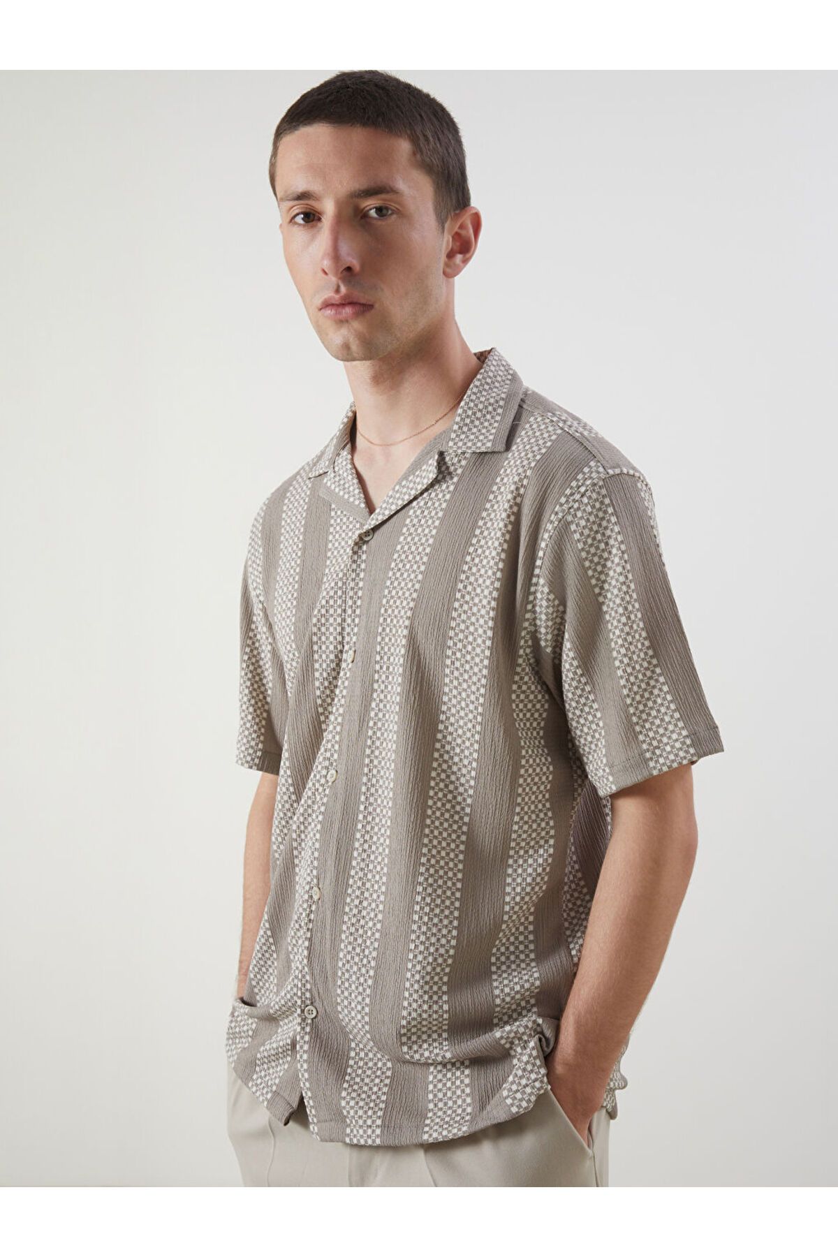 LC Waikiki LCW Regular Fit Kısa Kollu Desenli Erkek Gömlek