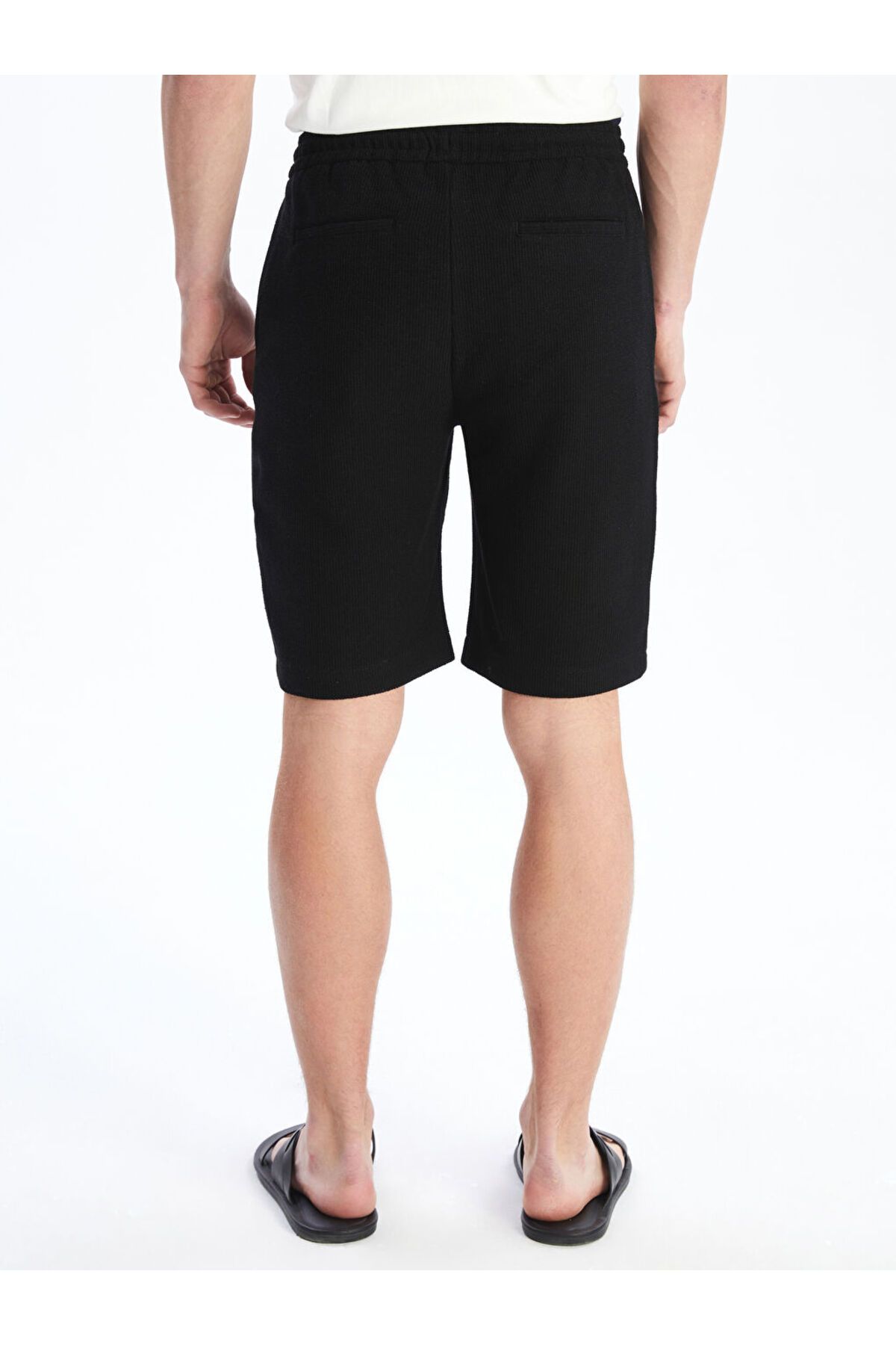 LC Waikiki-Νέο μαύρο ανδρικό σορτς Standard Fit 4