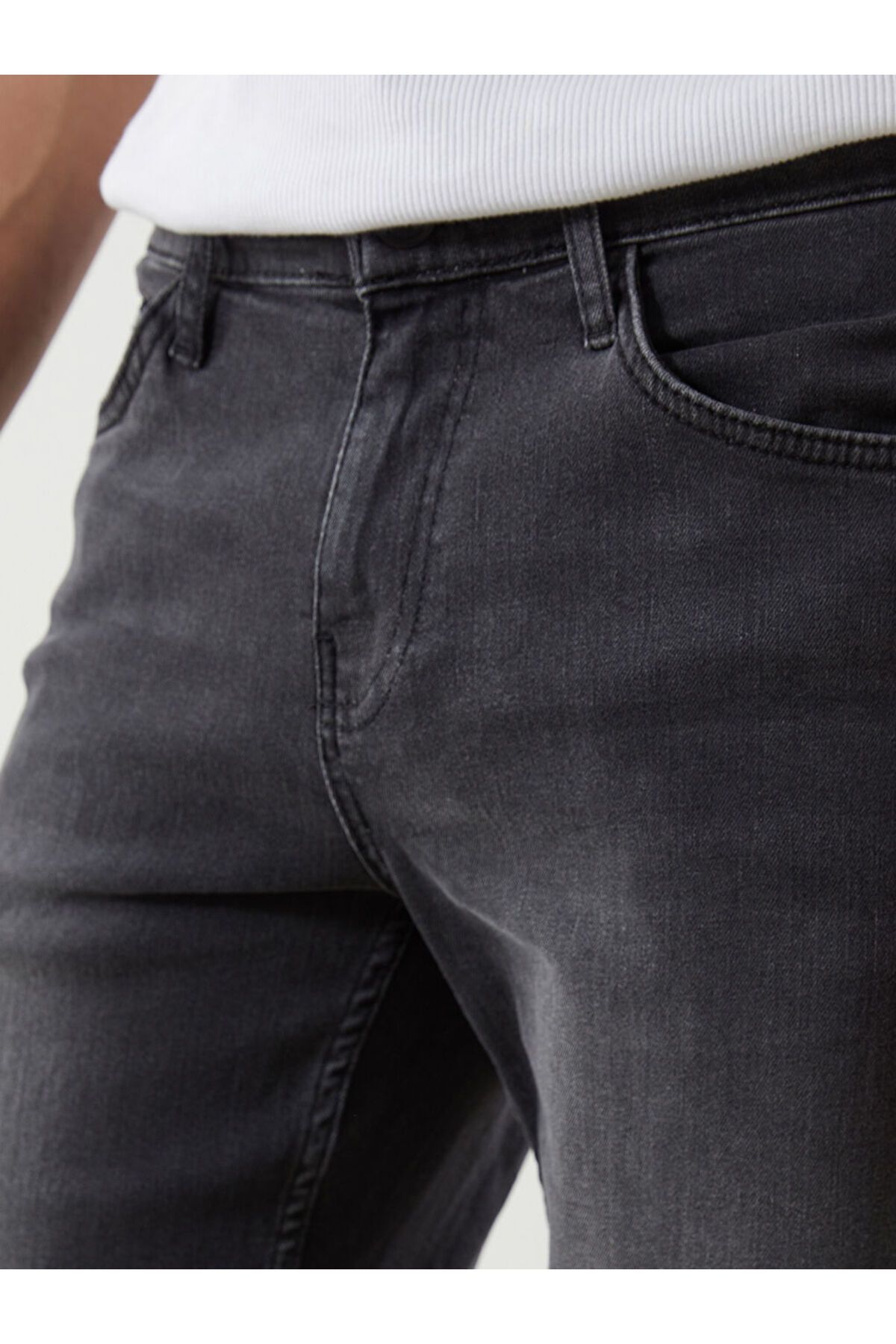 LC Waikiki-Ανδρικό τζιν σορτς Standard Fit 3