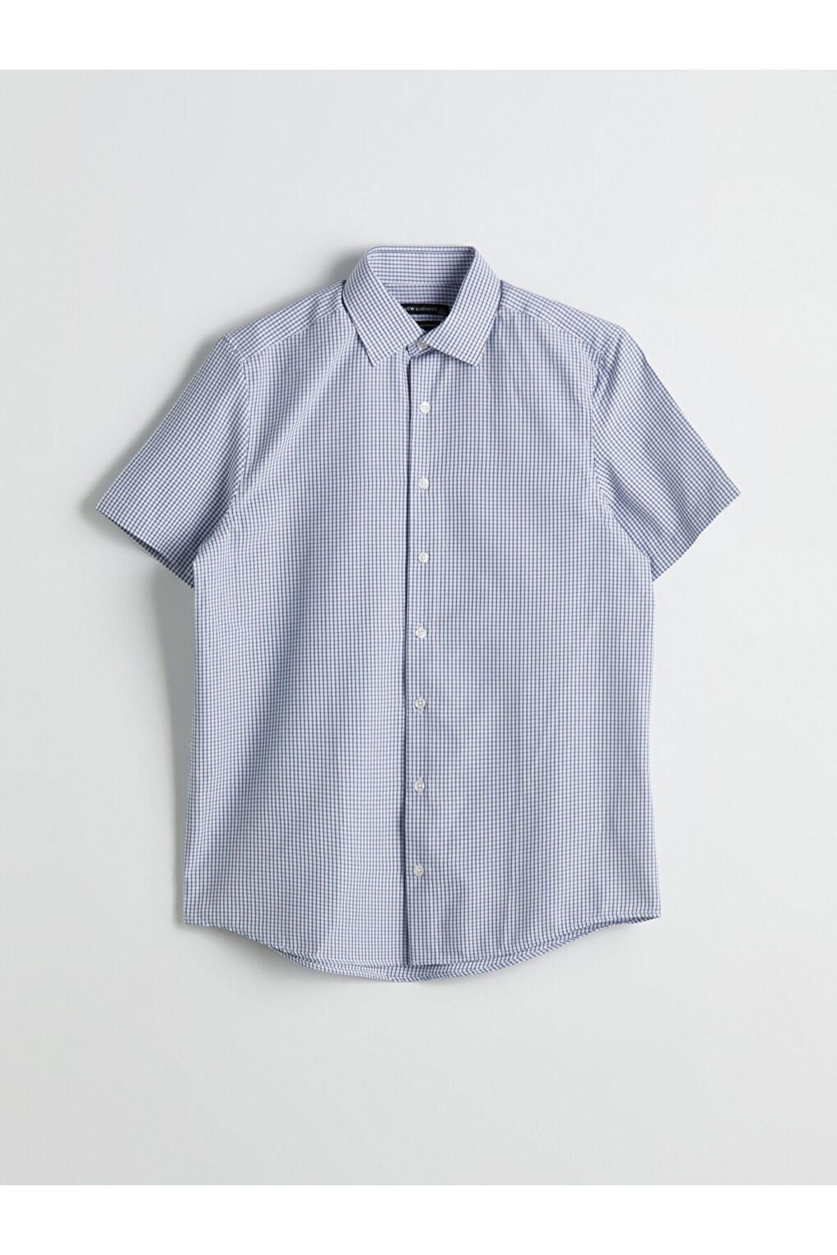 LC Waikiki Regular Fit Kısa Kollu Ekose Poplin Erkek Gömlek