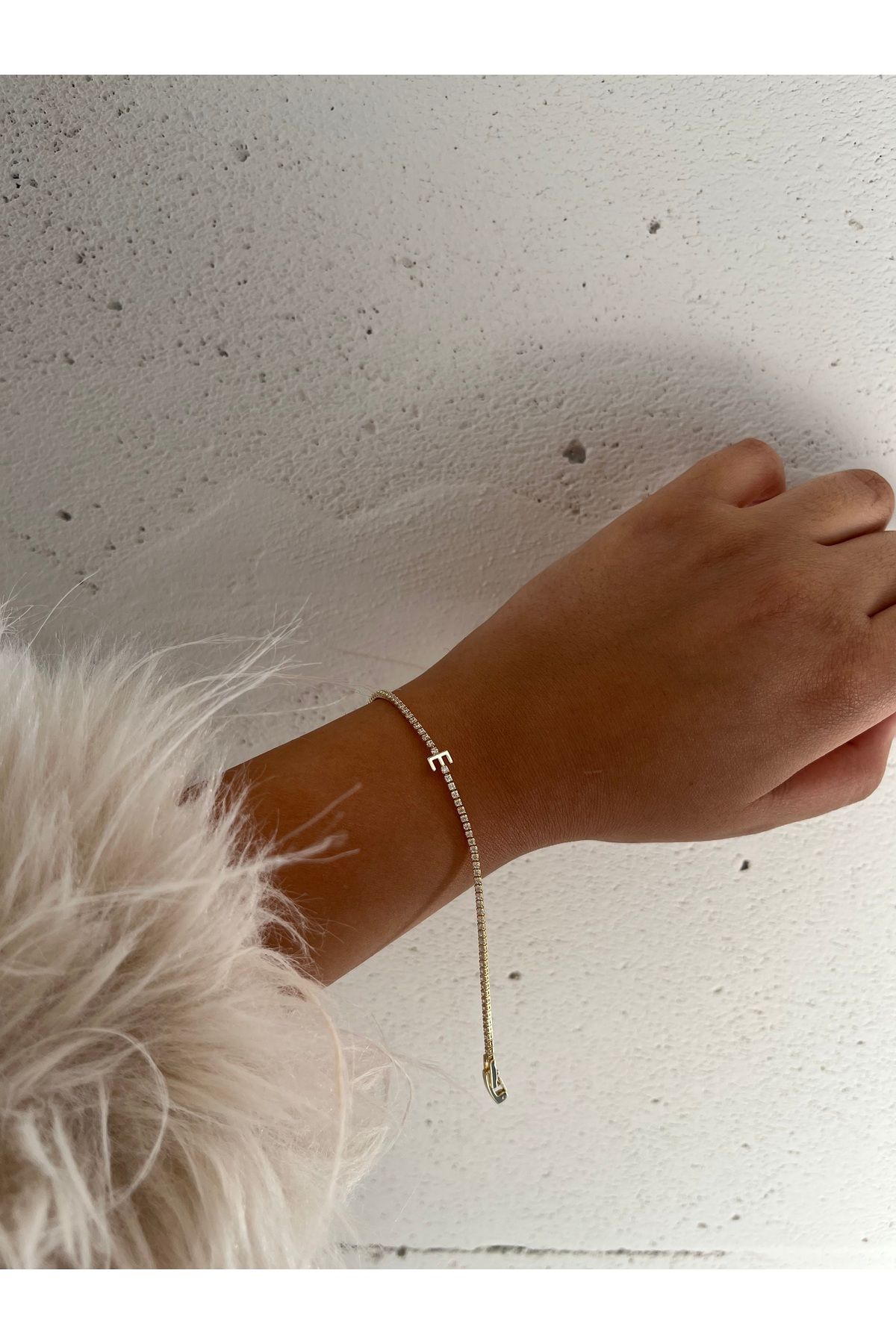 FASHİON JEWELRY Mini Zarif E Harf Bileklik