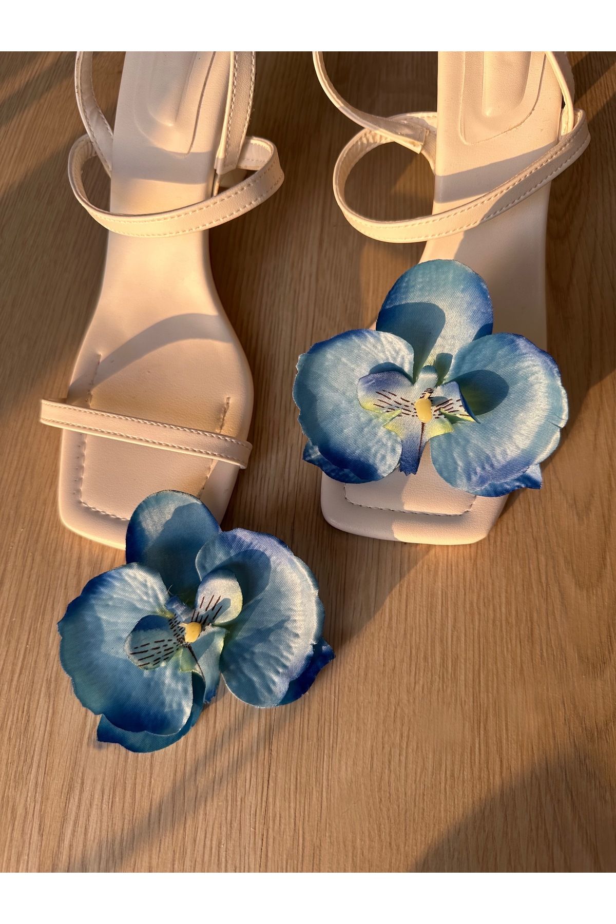 SERENA BD ORKİDE AYAKKABI TOKASI MAVİ TAK ÇIKAR KLİPSLİ KUMAŞ GÖRÜNÜMLÜ 9cm CHARM BROŞ