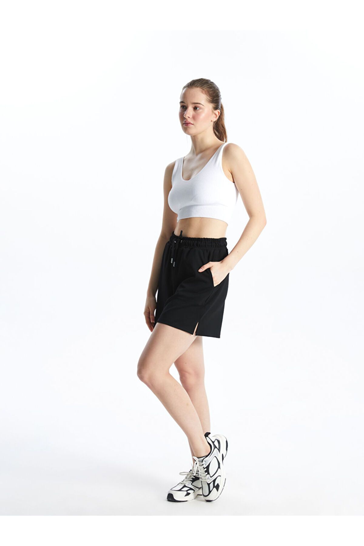 LC Waikiki Yeni Sezon Beli Lastikli Kadin Spor Sort - S5H693Z8