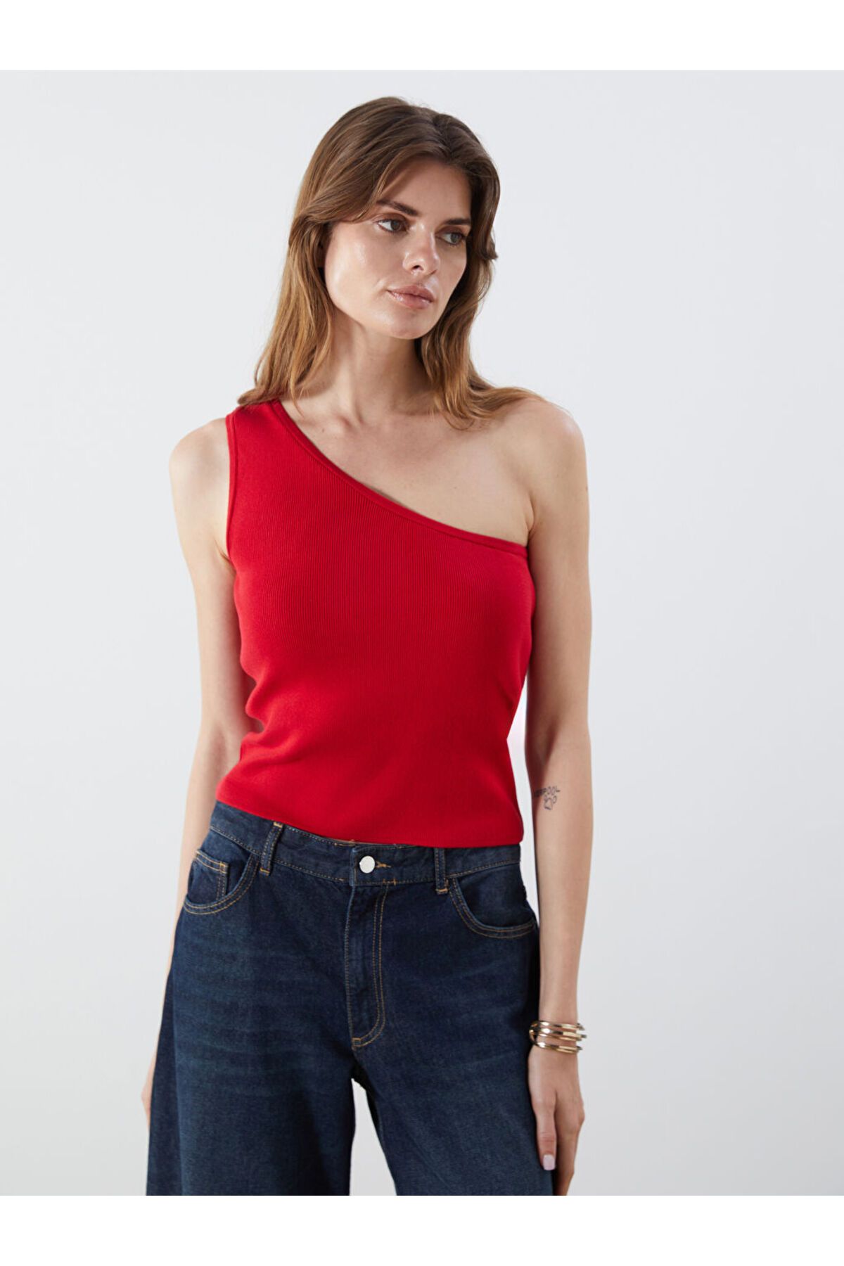 LC Waikiki Tek Omuz Crop Kadın Triko Atlet