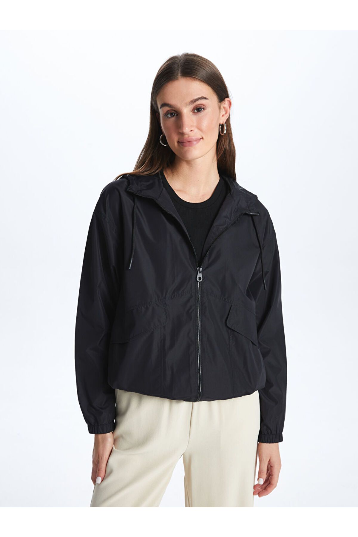 LC Waikiki Kapüşonlu Düz Oversize Kadın Yağmurluk