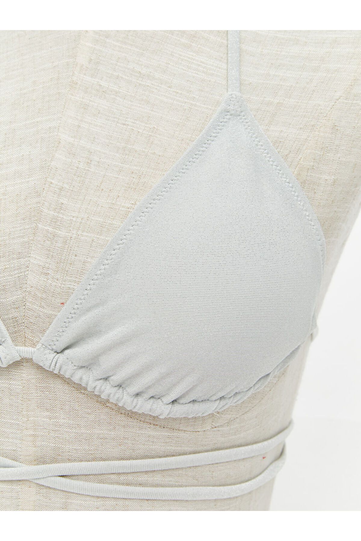 LC Waikiki-Women's Triangle Bikini Top with Removable Pads 3