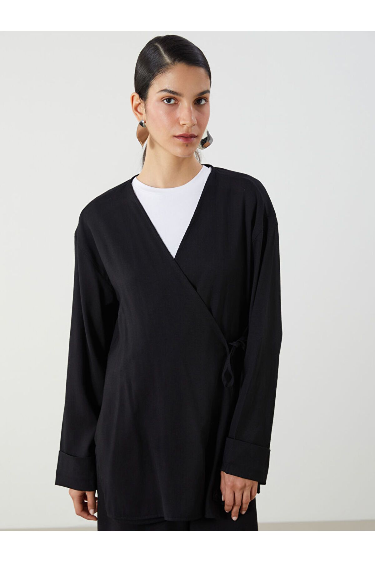 LC Waikiki Kruvaze Yaka Keten Karışımlı Kadın Kimono