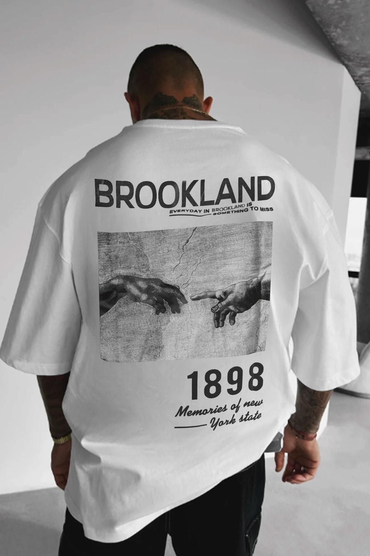 Tarzsokak Erkek 1898 Baskılı Beyaz Oversize Salas Boyfriend