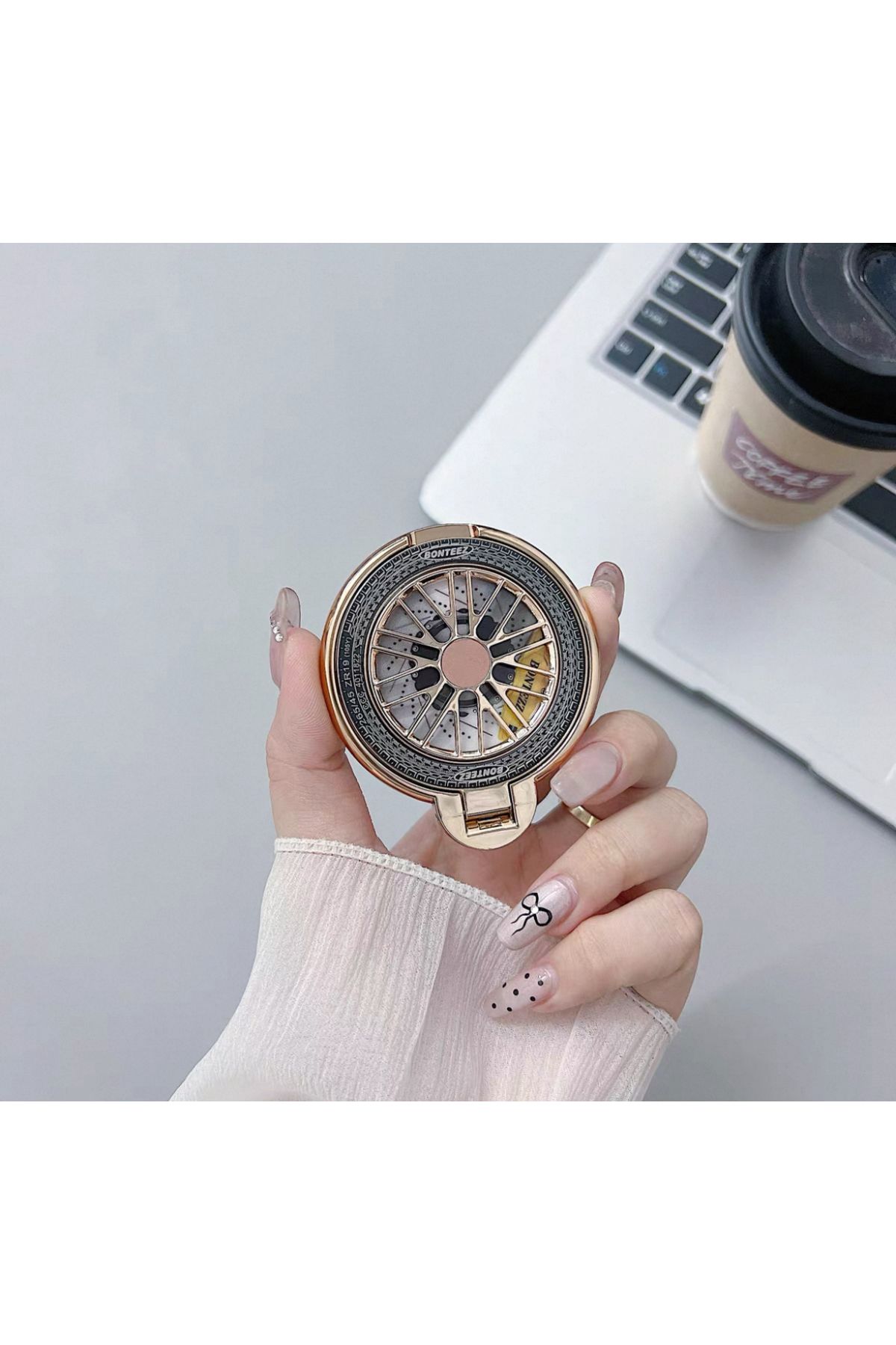EDELFU Popsocket Tekerlek Temalı Dönen Jantlar Yapışkanlı Standlı Telefon Tutacağı Plastik ve Hafif Tutacak
