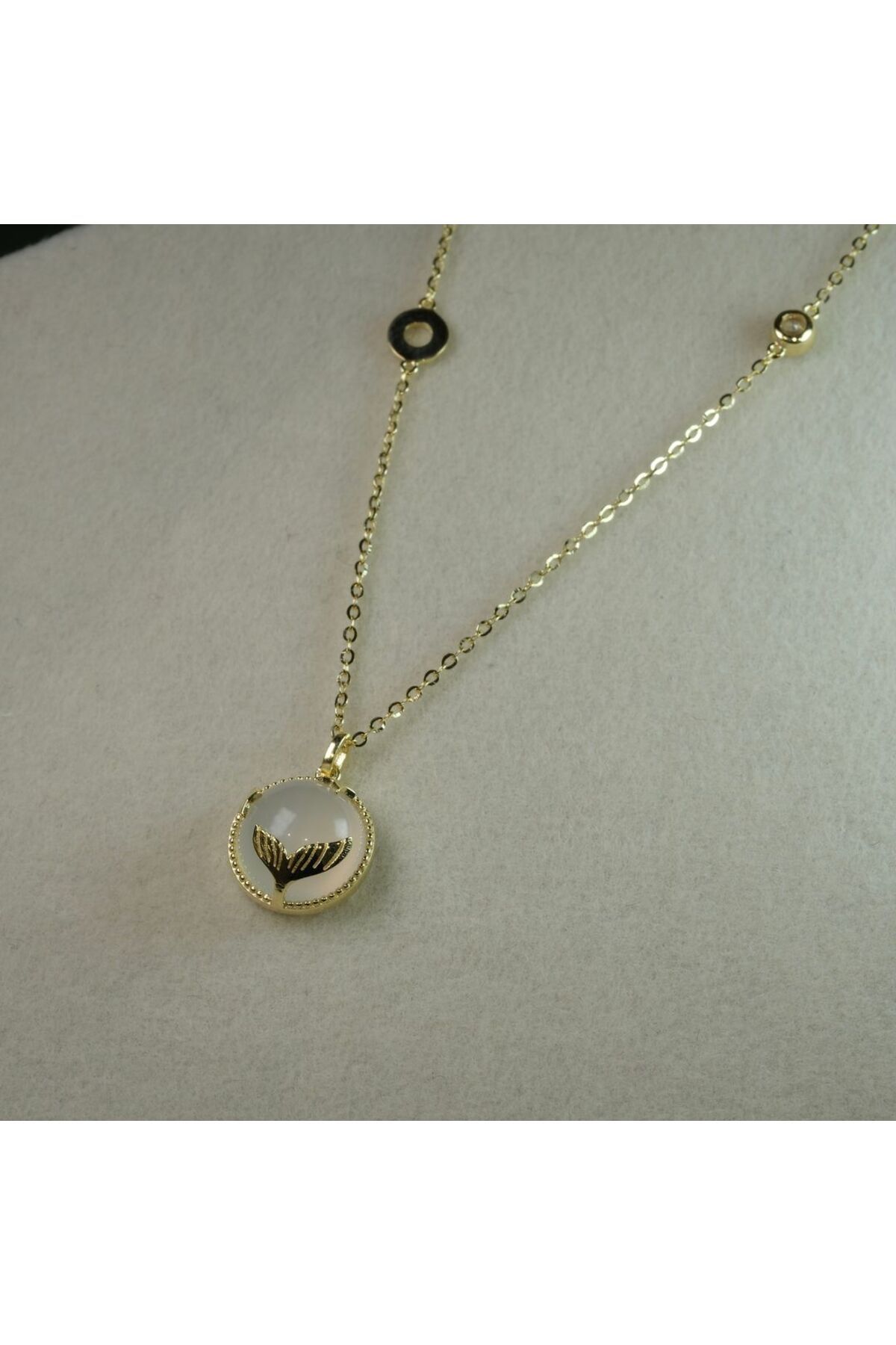 Bera Gümüş & Piercing Whale Tail Necklace