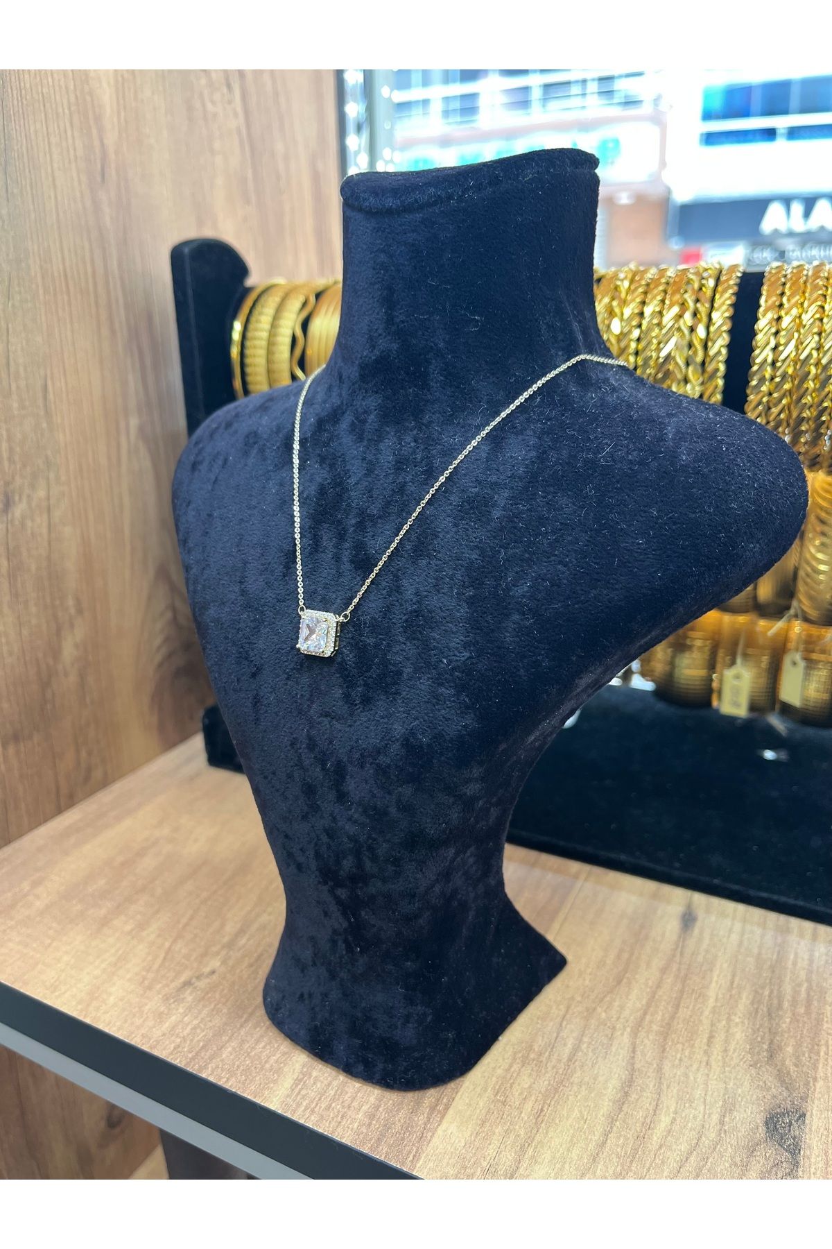 Butik Çelik kolye