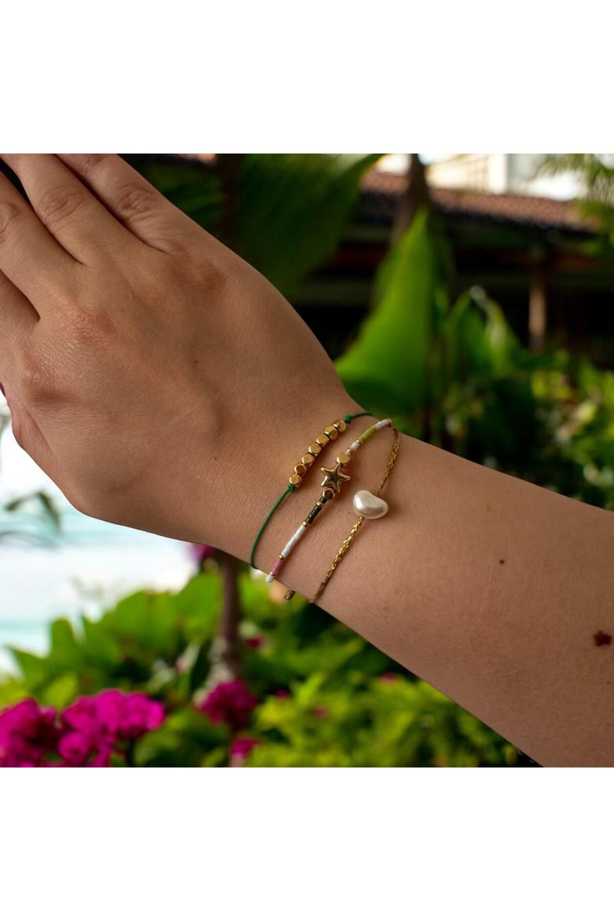 Mojo Jewellery Miyuki Yıldız, Tek İnci ve Gold Küp Detaylı Boncuklu İp Bileklik 3’lü Set