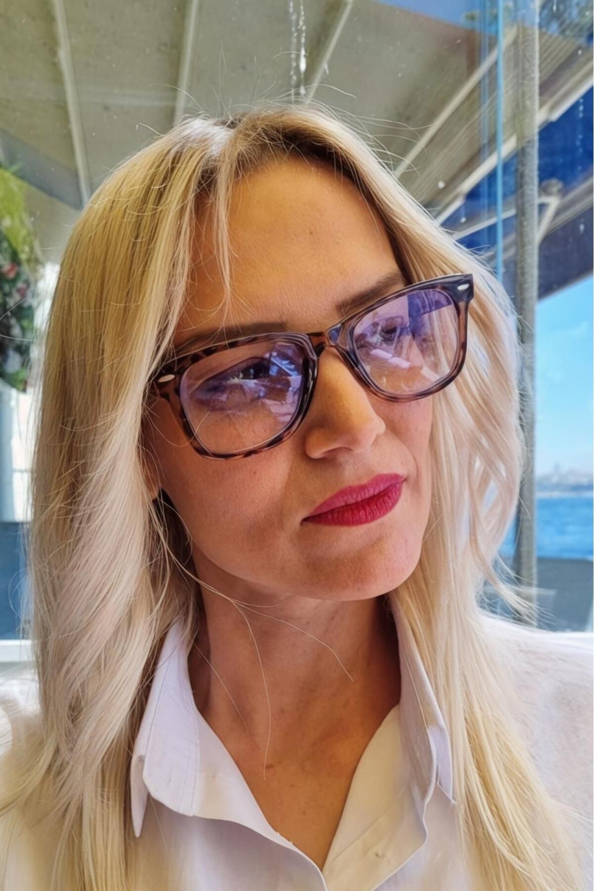 Uniquetrenders Unisex Ronny Mavi Işık Korumalı Dinlendirici Kare Model Ekran Gözlüğü