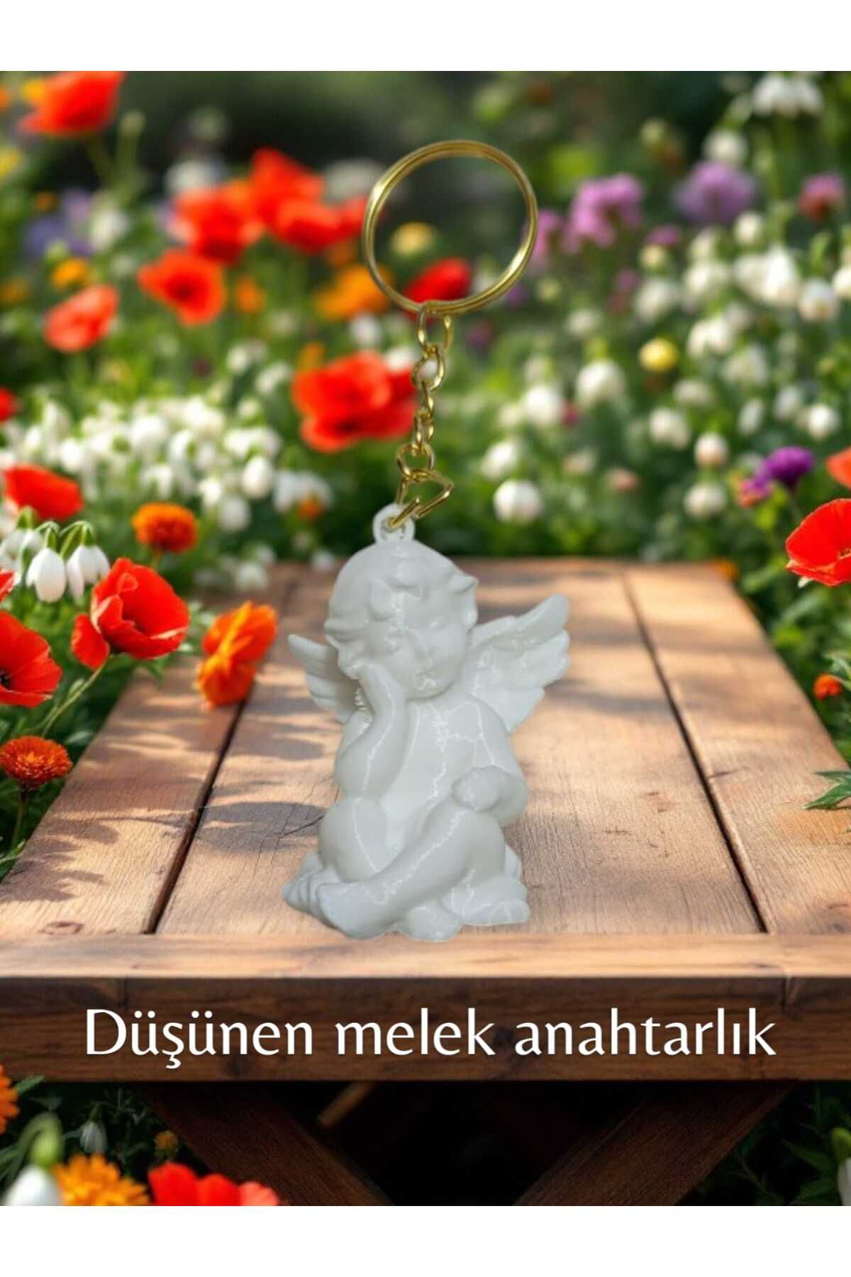 ufak dusler atölyesi Düşünen Melek Anahtarlık – 3D Baskı Polyester Figür (6 cm)