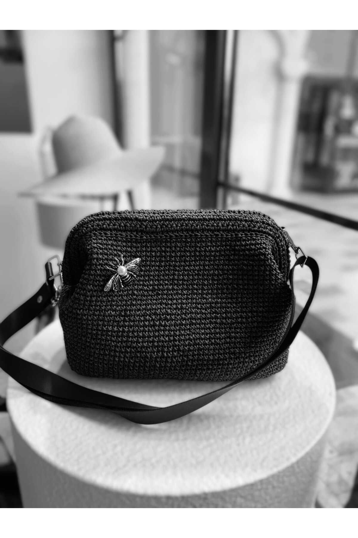 ZeynepKeskinDesign Broş Aksesuarlı HASIR Kadın El ve Omuz Çantası,Plaj Çantası, portföy clutch, uzun askısı mevcuttur