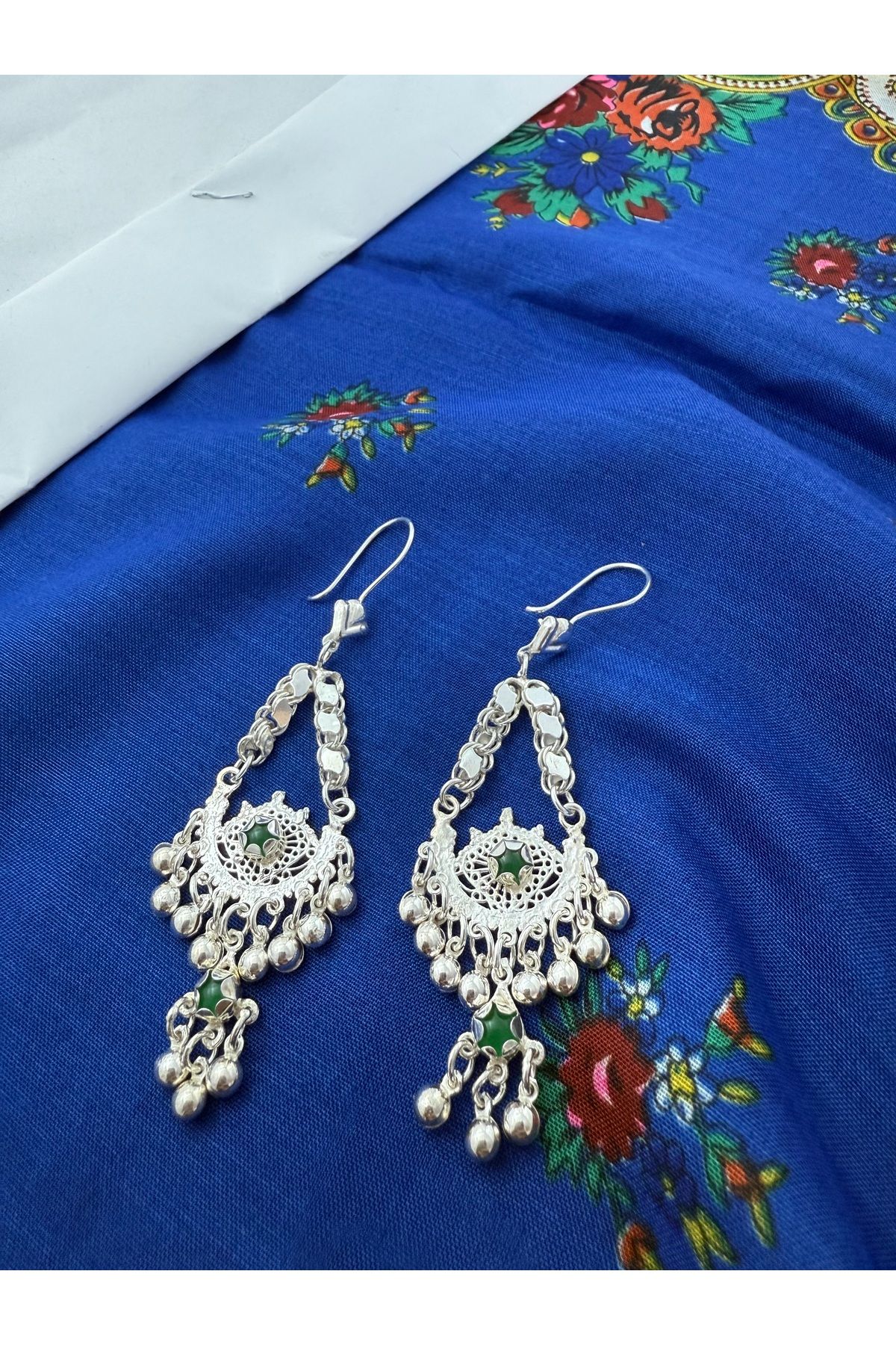 Midyat Artuklu Gümüşçülük Akik Taşlı Gümüş Sallantılı Top Küpe