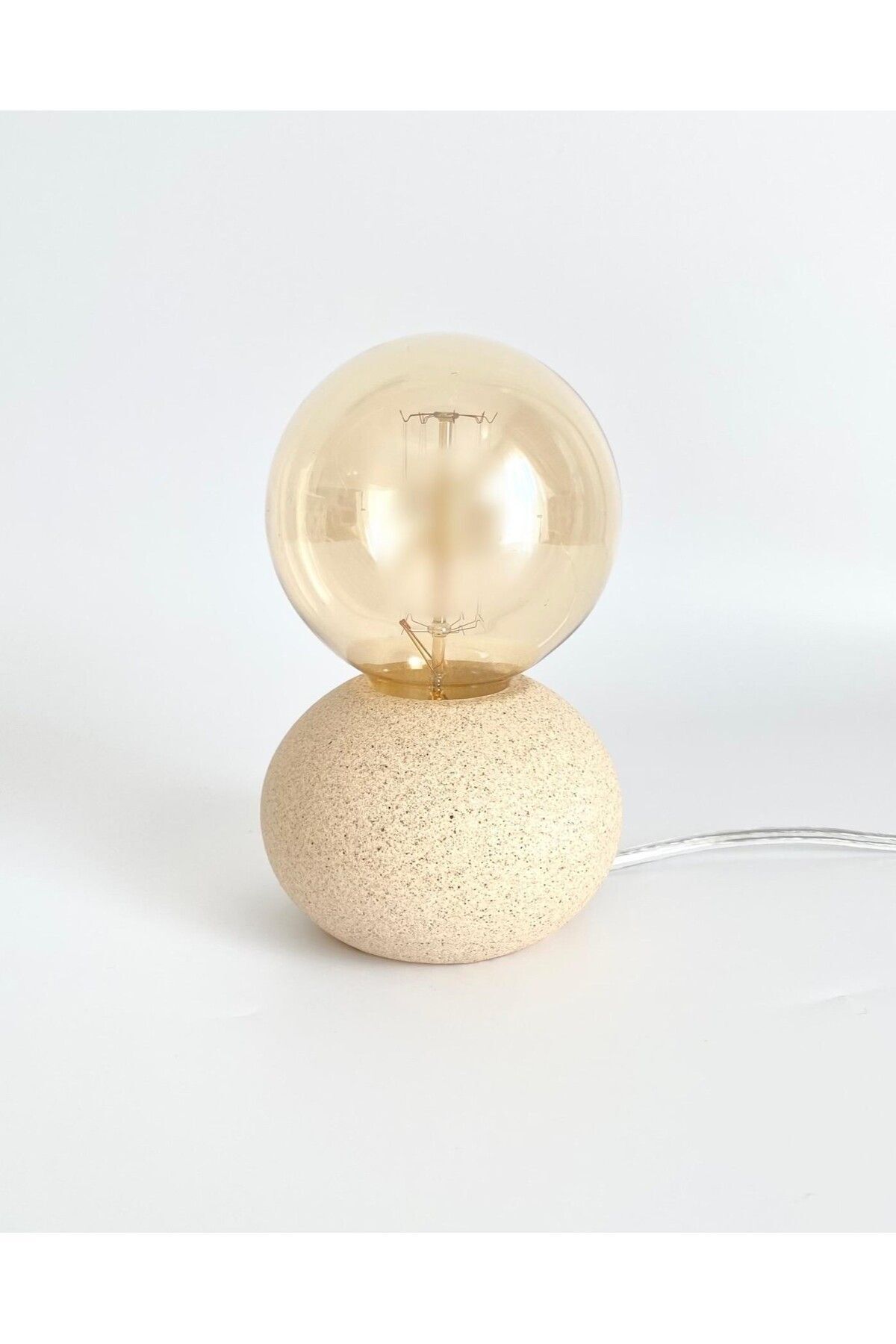 SerenityHaven Globe Beton Masa Lambası