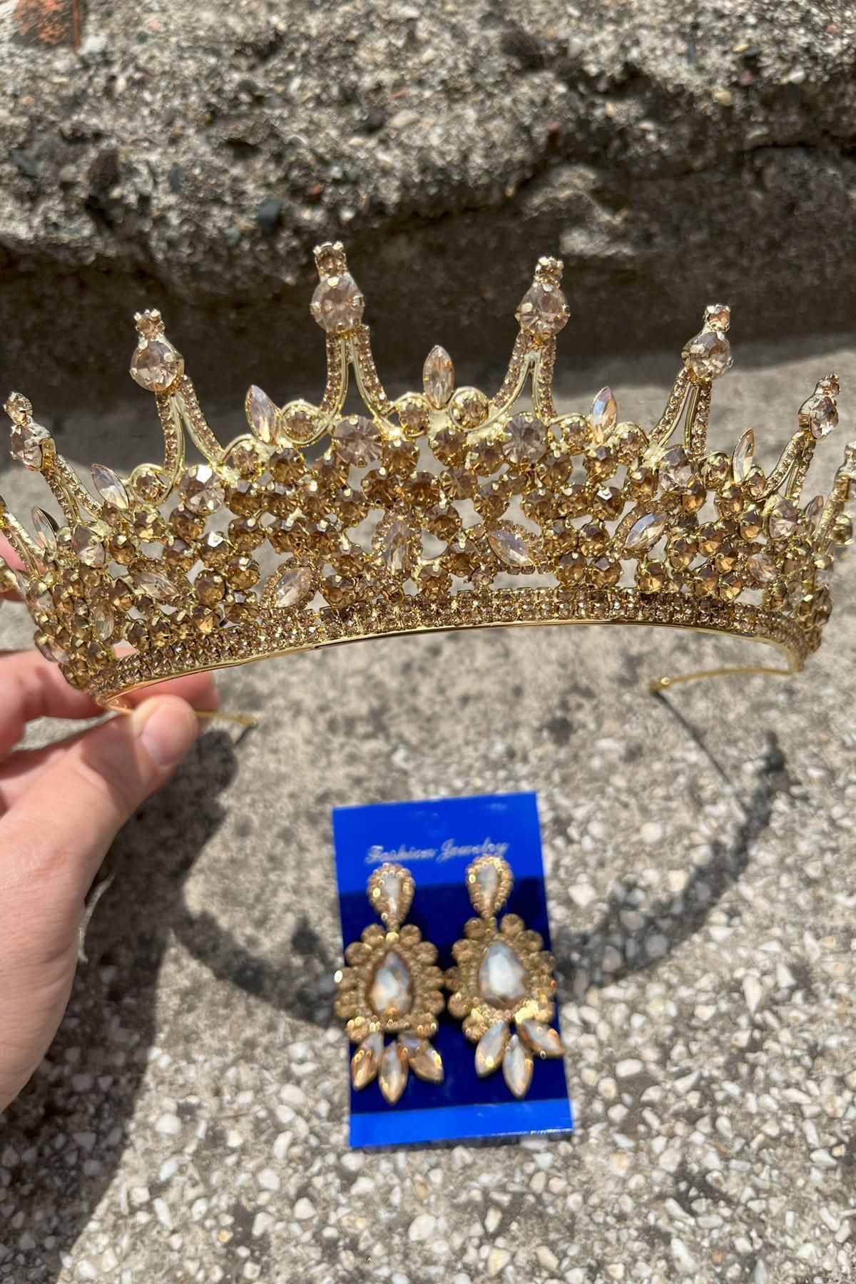 Hobigram Catalina Gold Gelin Kına Tacı Özel Gün Aksesuar Kadın Taç Ve Üç Mekik Küpe Takımı