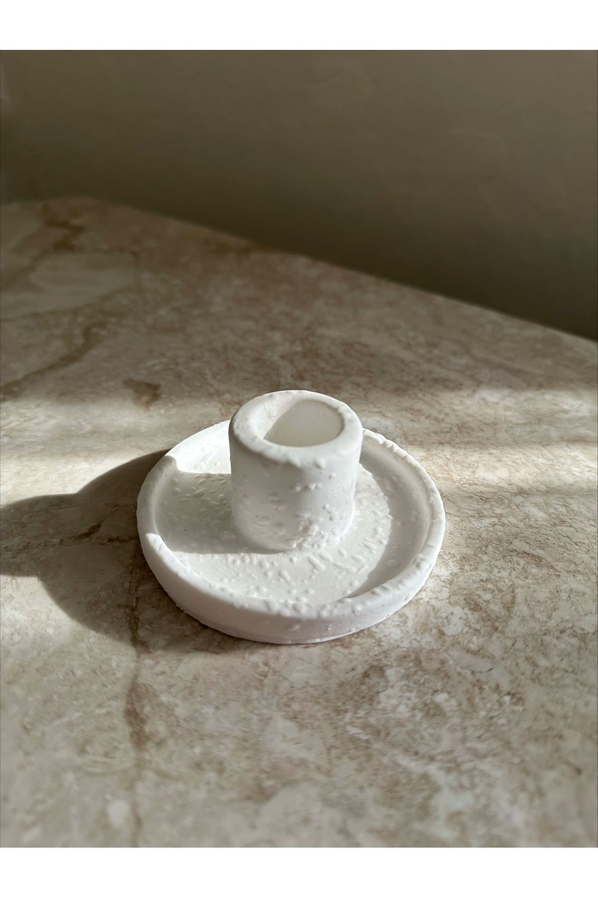 SerenityHaven Dekoratif Şamdan Dokulu Beton Mumluk