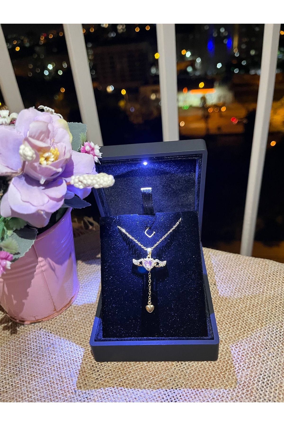 shop Kalpli Papatya Zarif ve şık (ışıklı kutu)