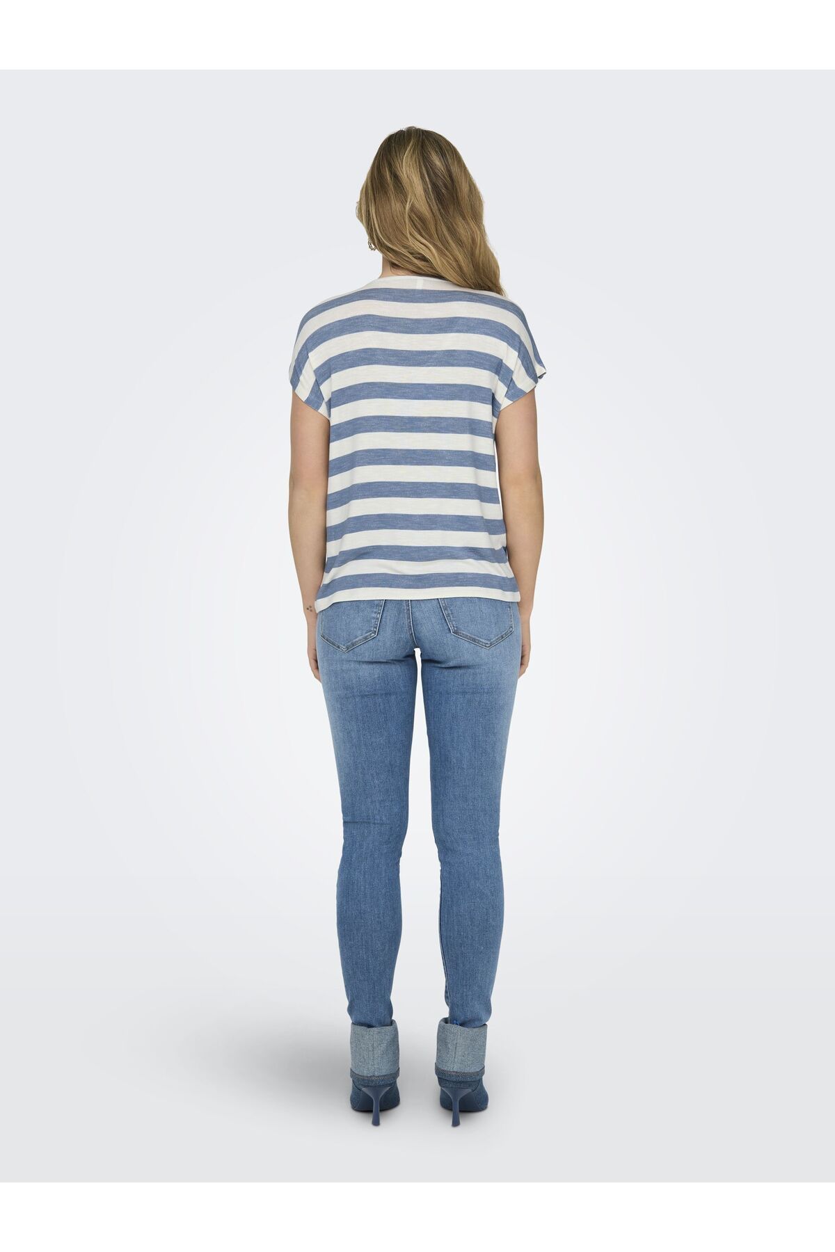 ONLY ONLLIRA LIFE S/S V-NECK TOP JRS NOOS Kadın Mavi Bluz - 15252103 ...