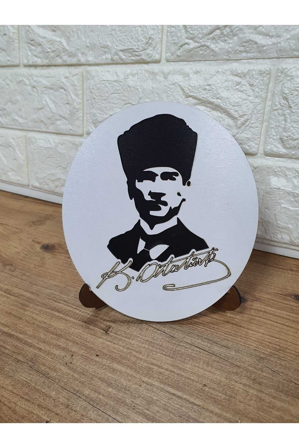 SerenityHaven 16x14 Mustafa Kemal Atatürk Masaüstü 2D Ağaç Silüeti
