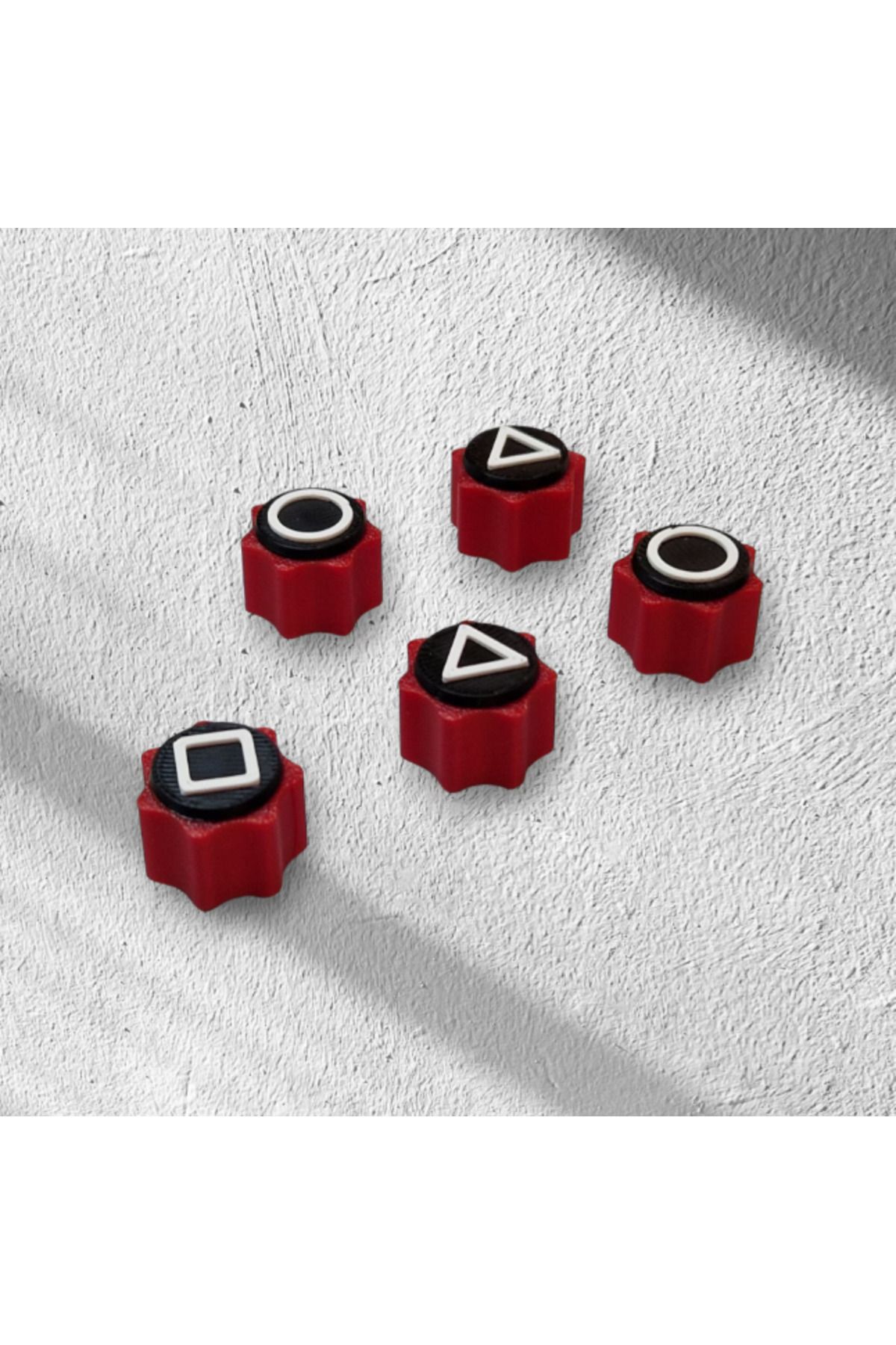 OEM-Red and black Gonggi game set with stand and keychain 3DONE MODELS, Squid Game, 3D printed 2