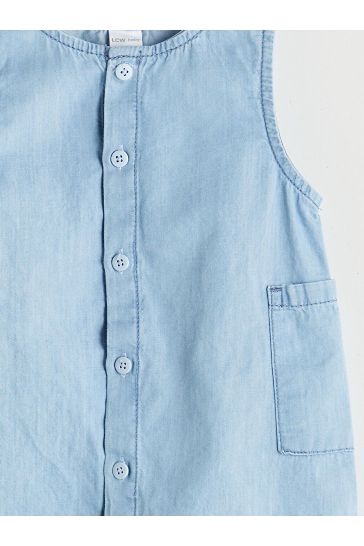 LC Waikiki-Lcw Baby Blue Pocket Buttoned Baby Boy Jumpsuit 3