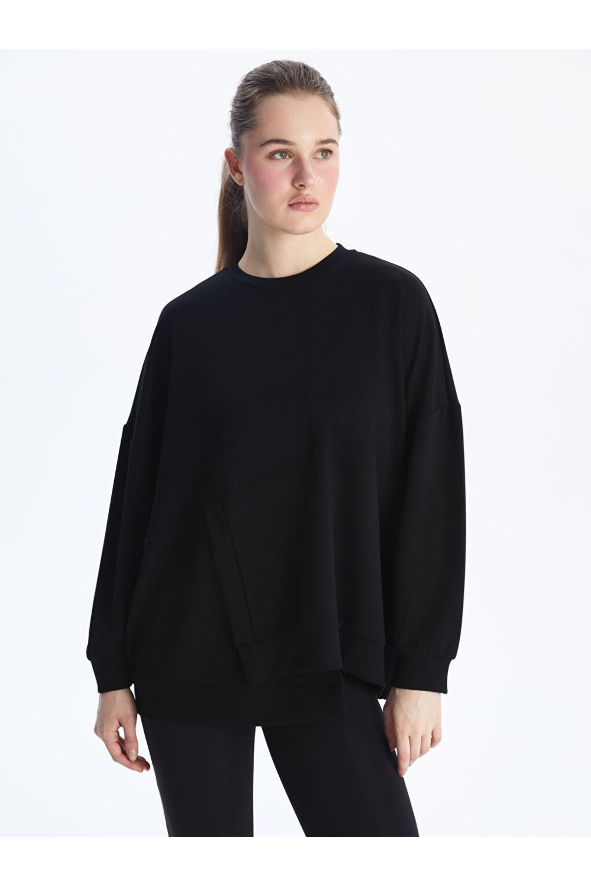 LC Waikiki KOOR Siyah Bisiklet Yaka Kadın Sweatshirt