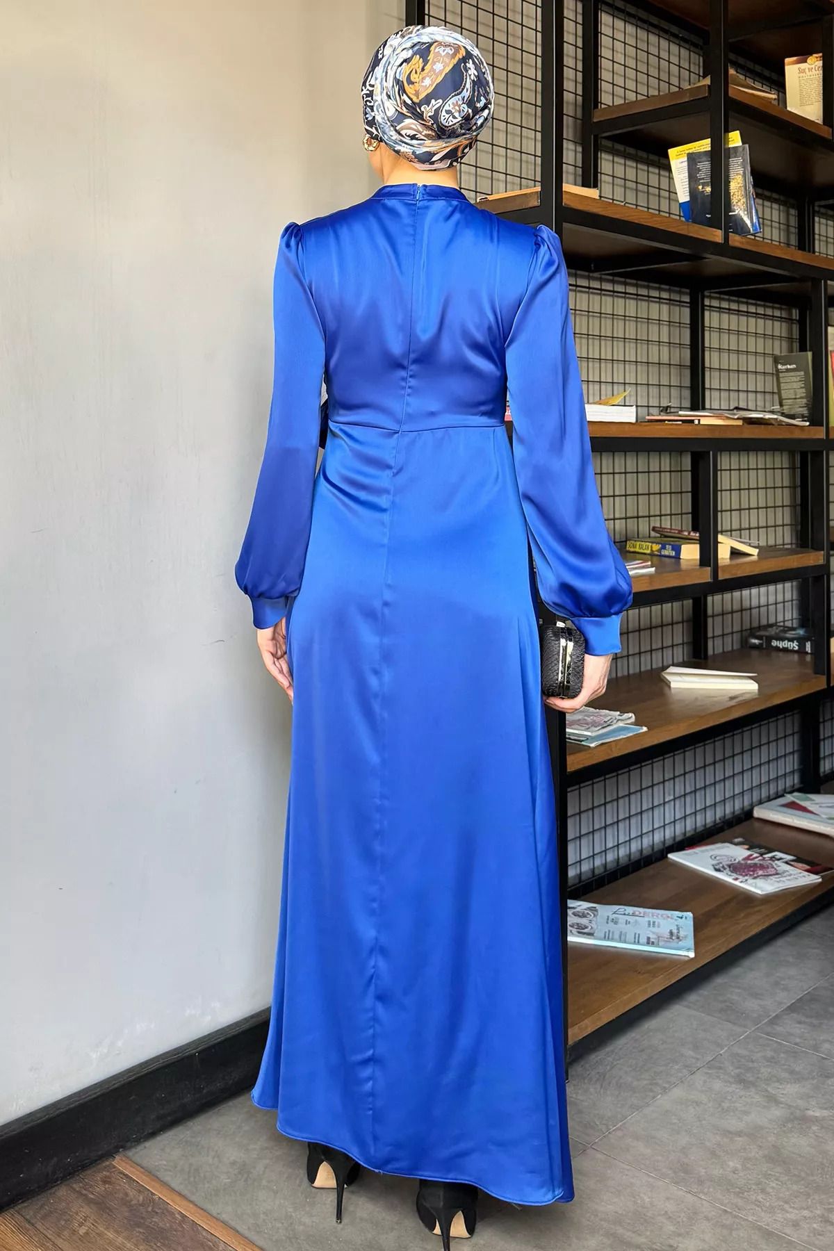 julude-Rochie de seară din satin Hijab cu drapele cu detaliu de legare laterală albastru saxofon 4