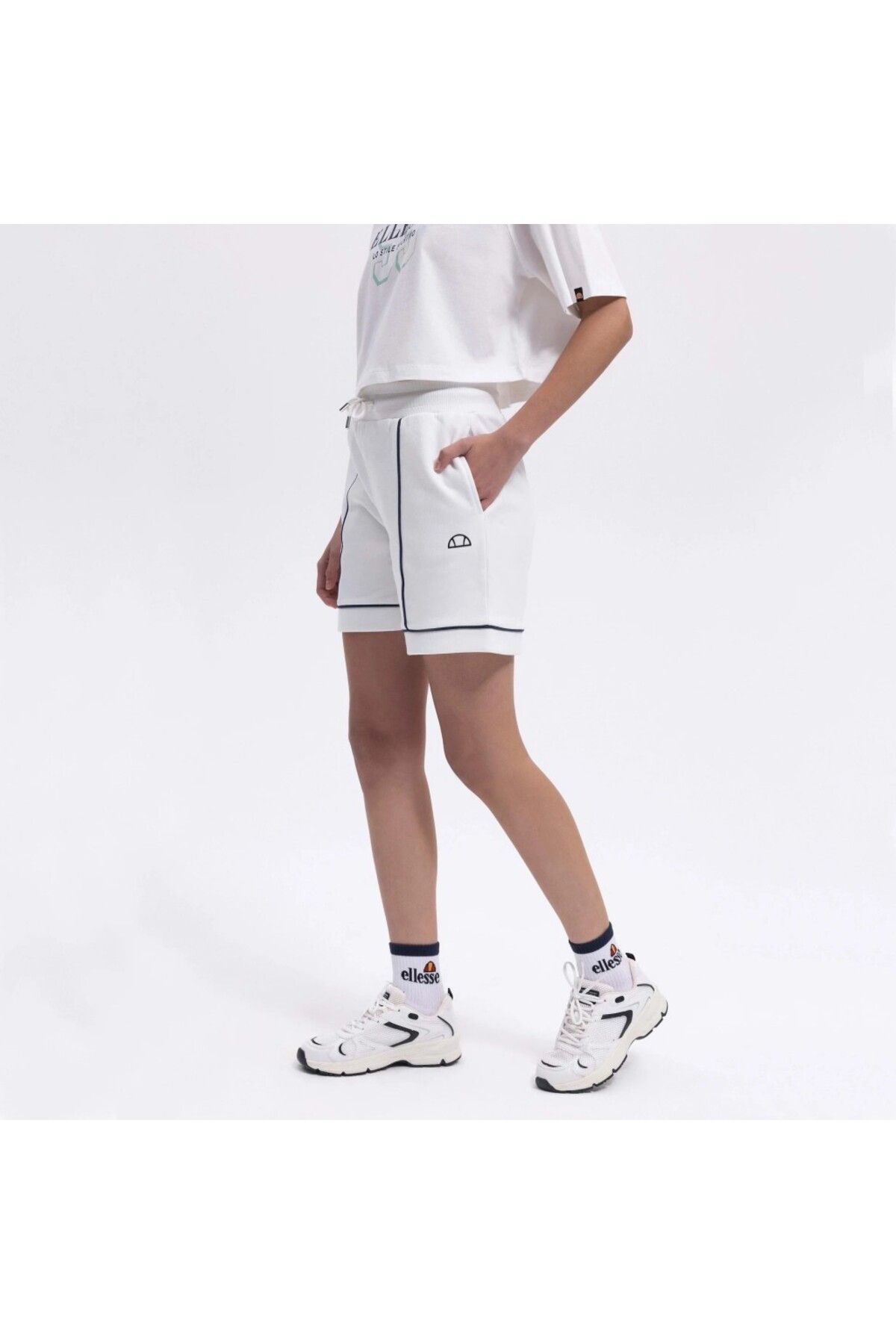 Ellesse Kadın Kırık Beyaz Pamuklu Şort – EF385-OF