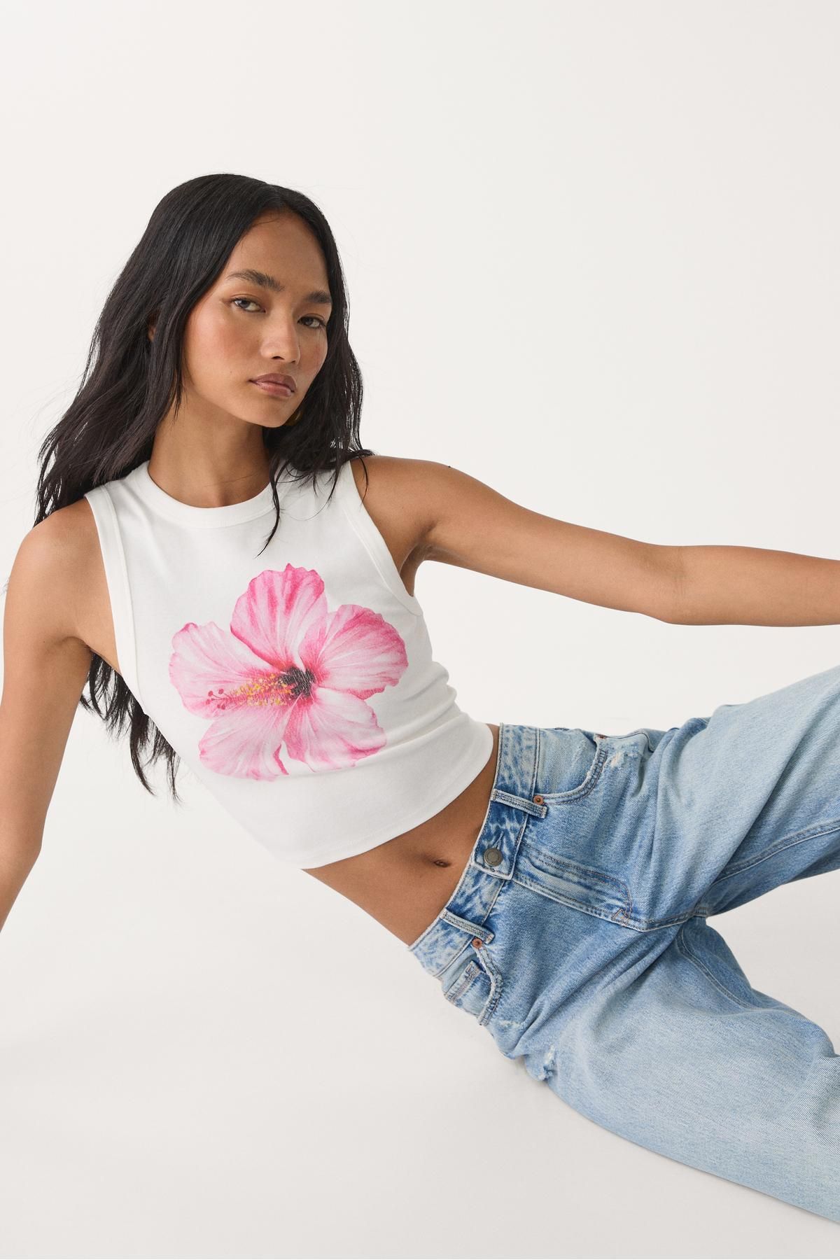Stradivarius Hibiskus desenli racer sırtlı atlet