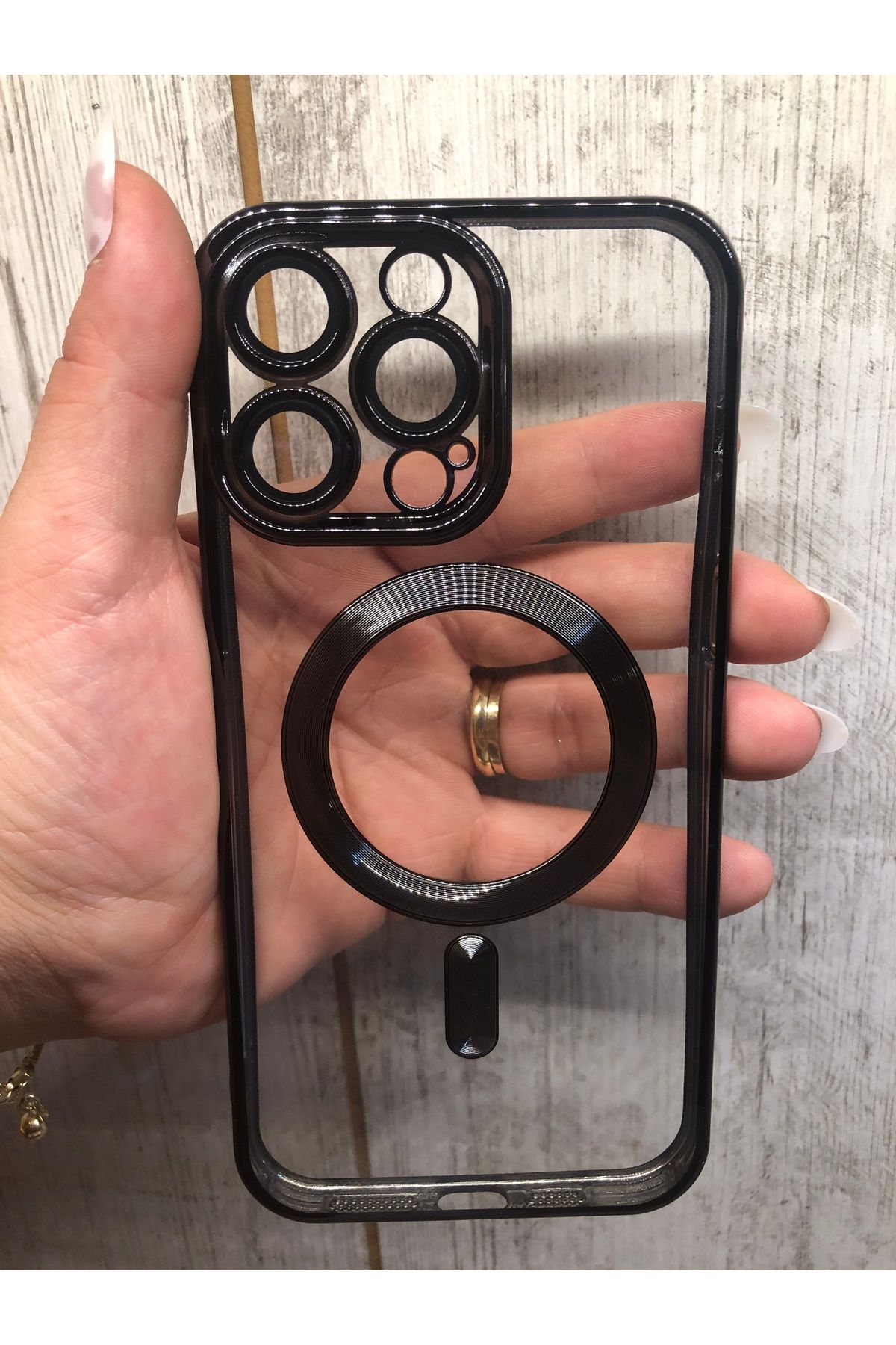 BENLIKA İphone 14 Pro Max Siyah Kamera ve Lens Koruyuculu Telefon Kılıfı