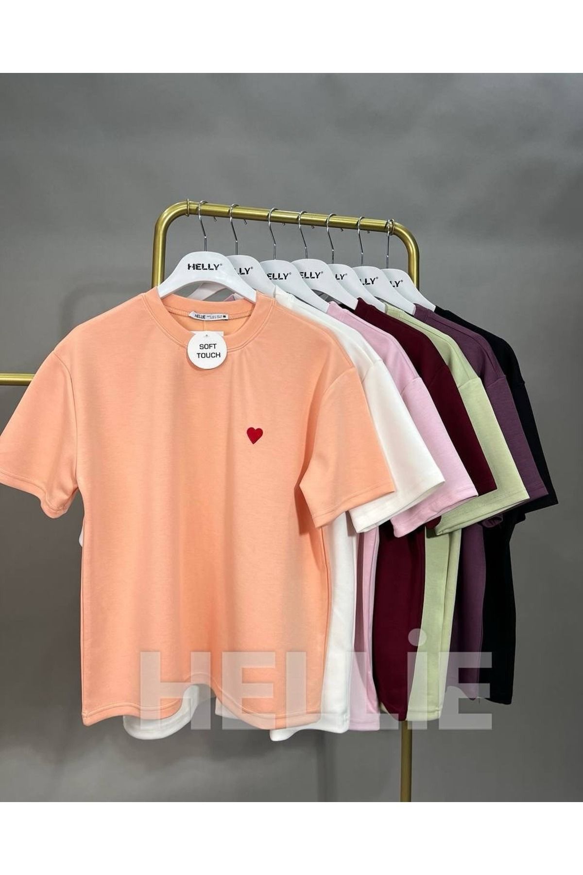 HELLİE Renkli Kalp Detaylı Yumuşak Dokulu T-Shirt