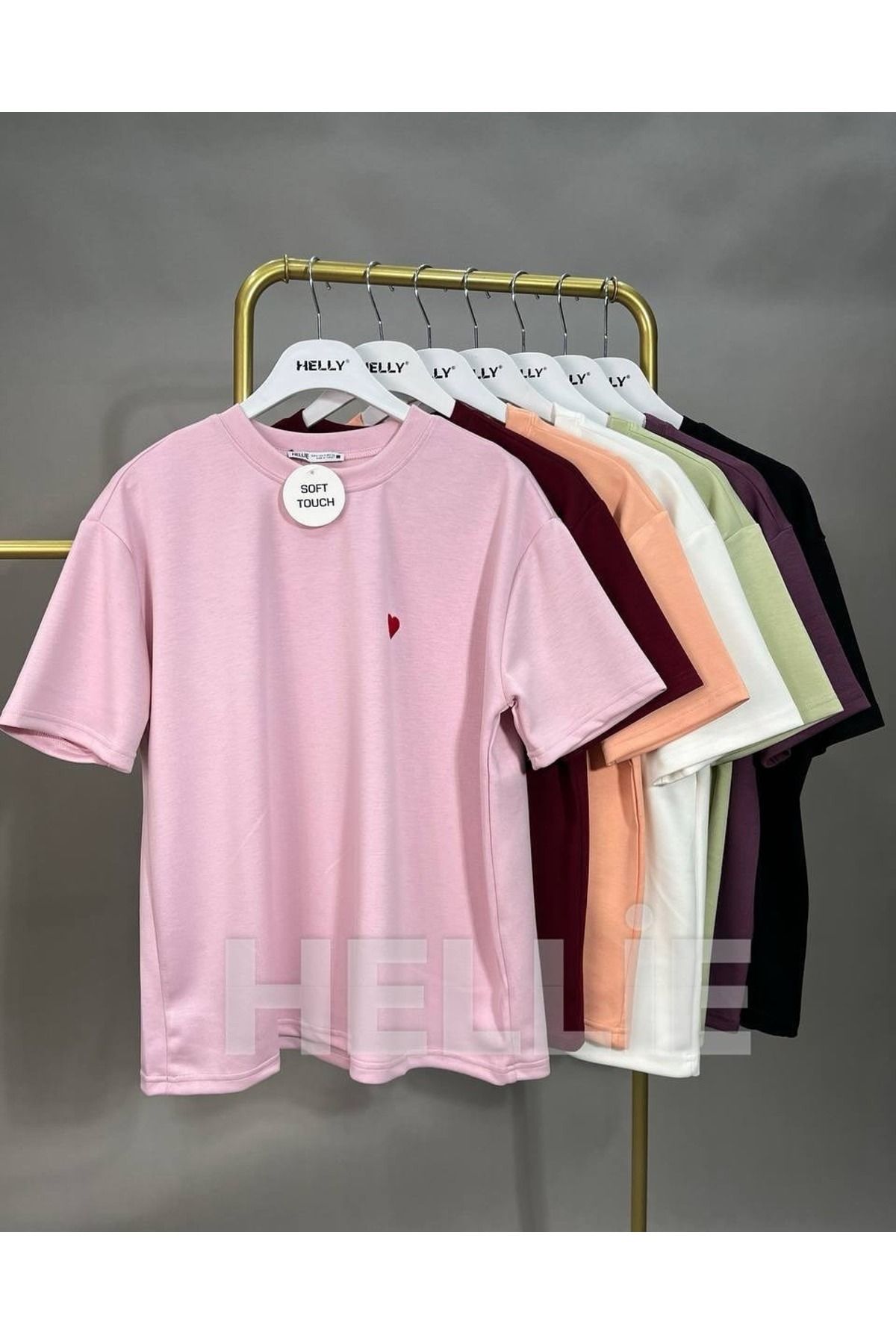 HELLİE Renkli Kalp Detaylı Yumuşak Dokulu T-Shirt