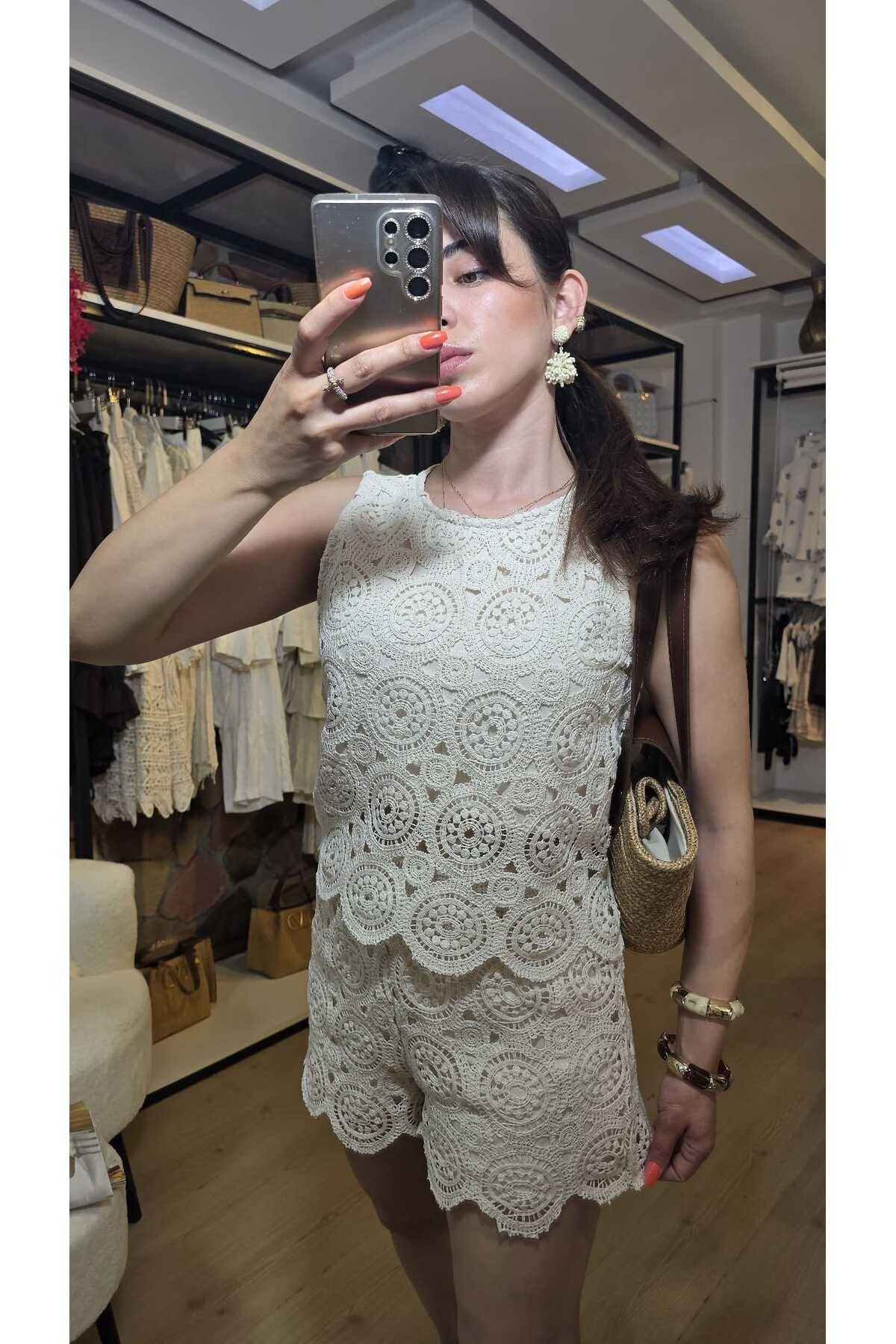 MODA İkili Güpür işlemeli şort bluz takım