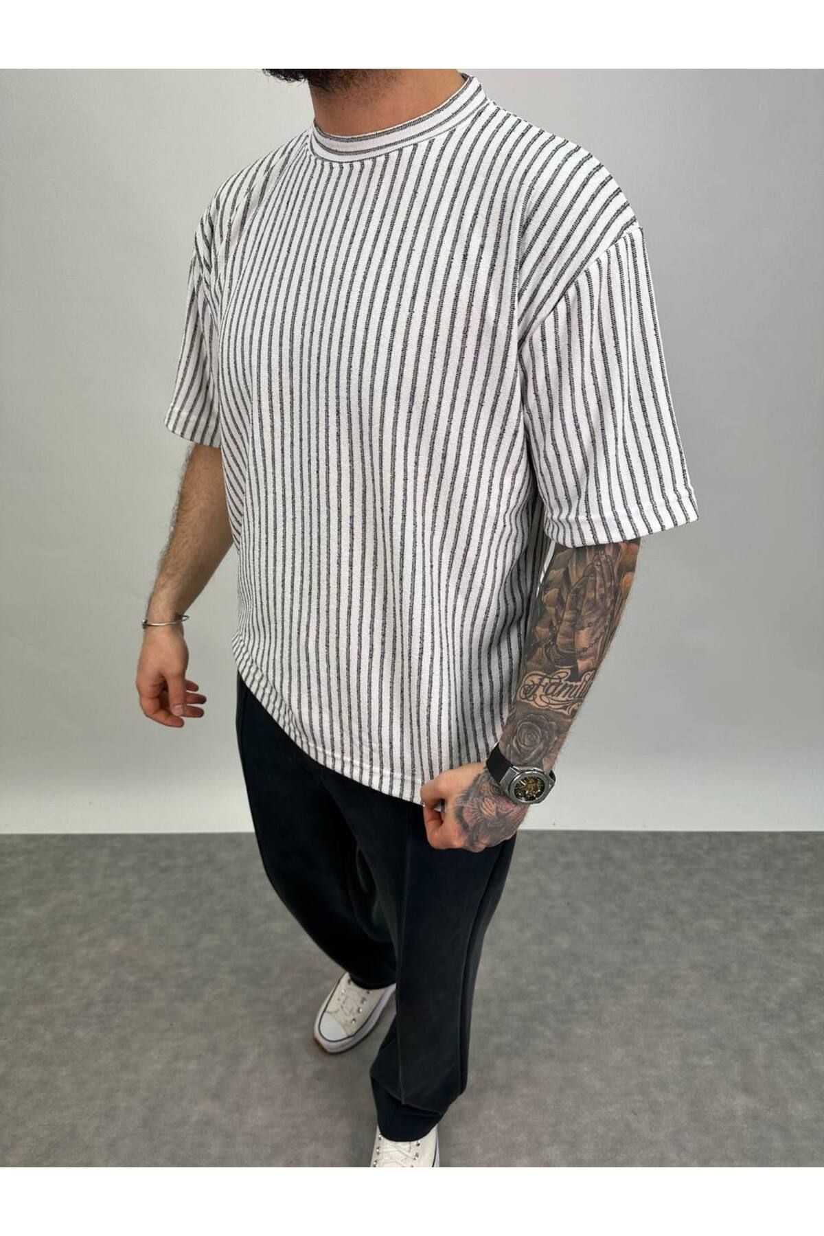 Twentysix T-SHIRT