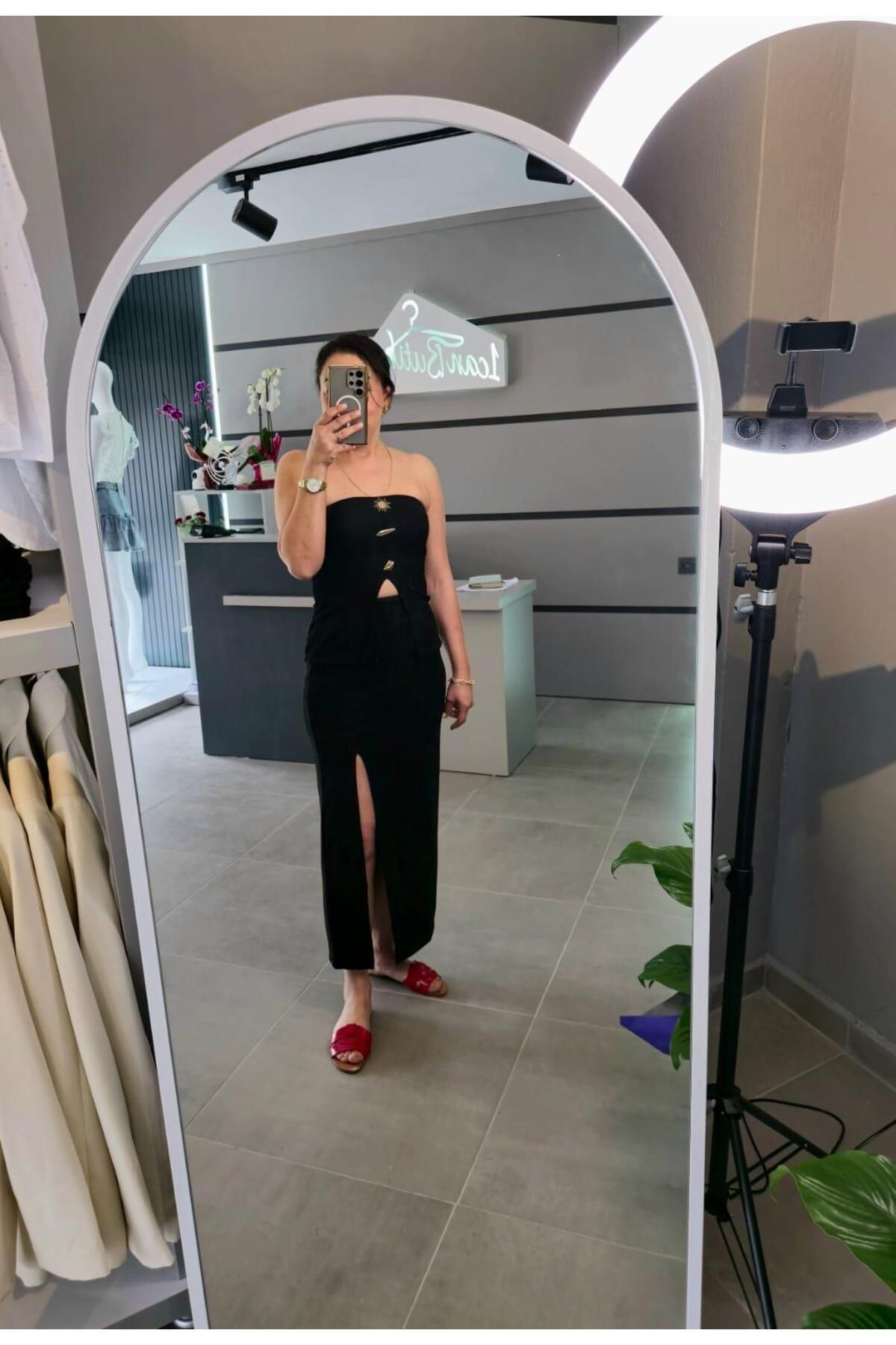 Mzr Collection DÜĞME AKSESUAR SİYAH BLUZ