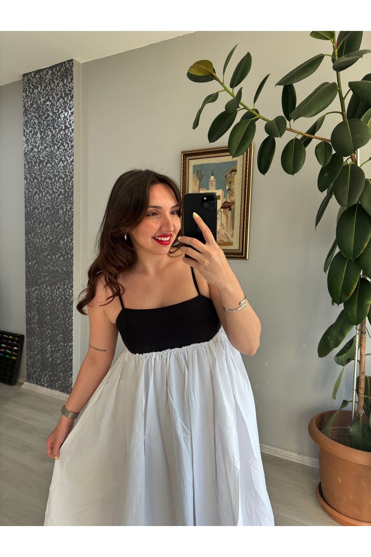 Pircha Siyah Beyaz Poplin Elbise