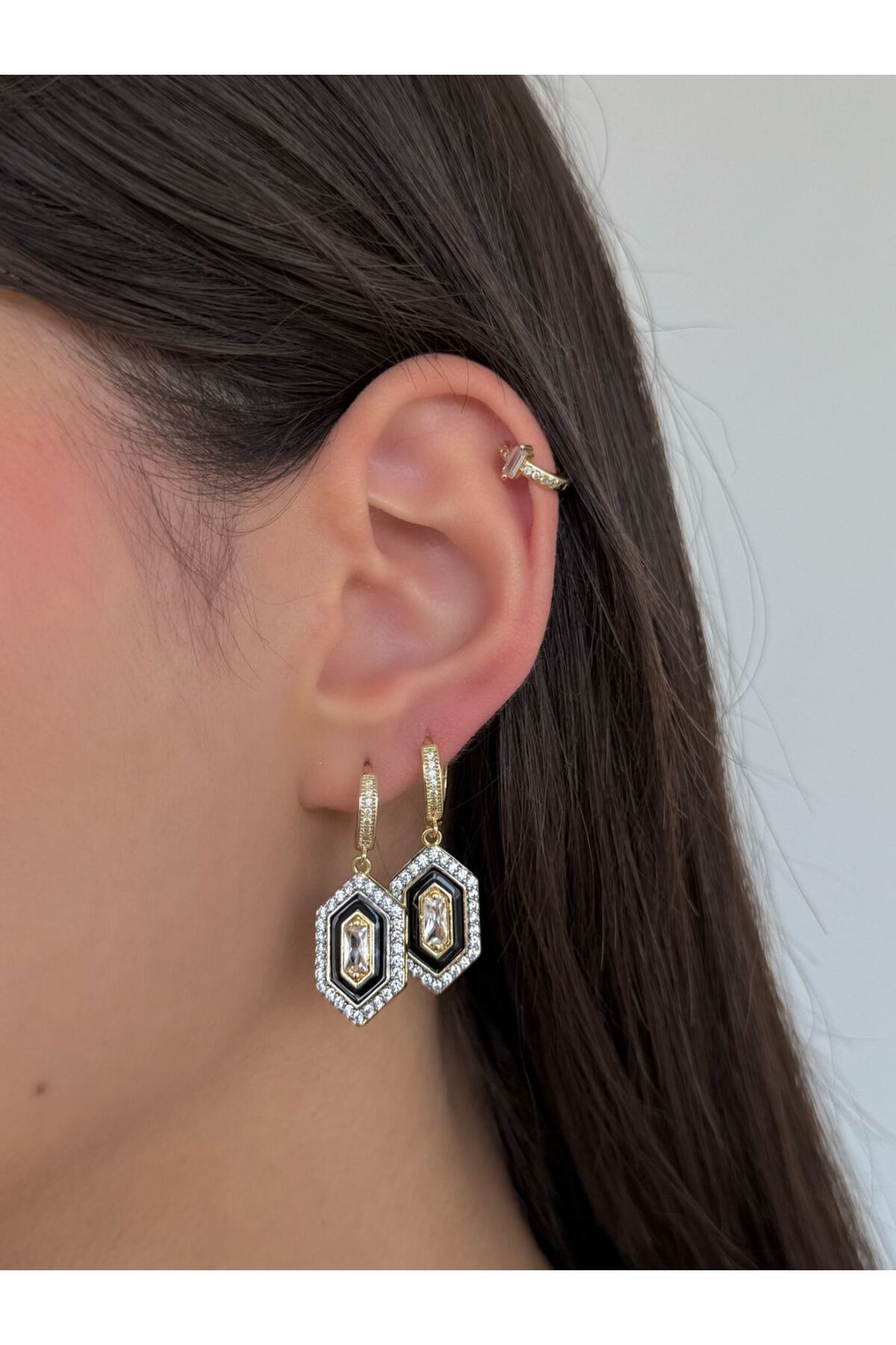 h&b design jewel Çelik Siyah Mineli Tasarım Küpe