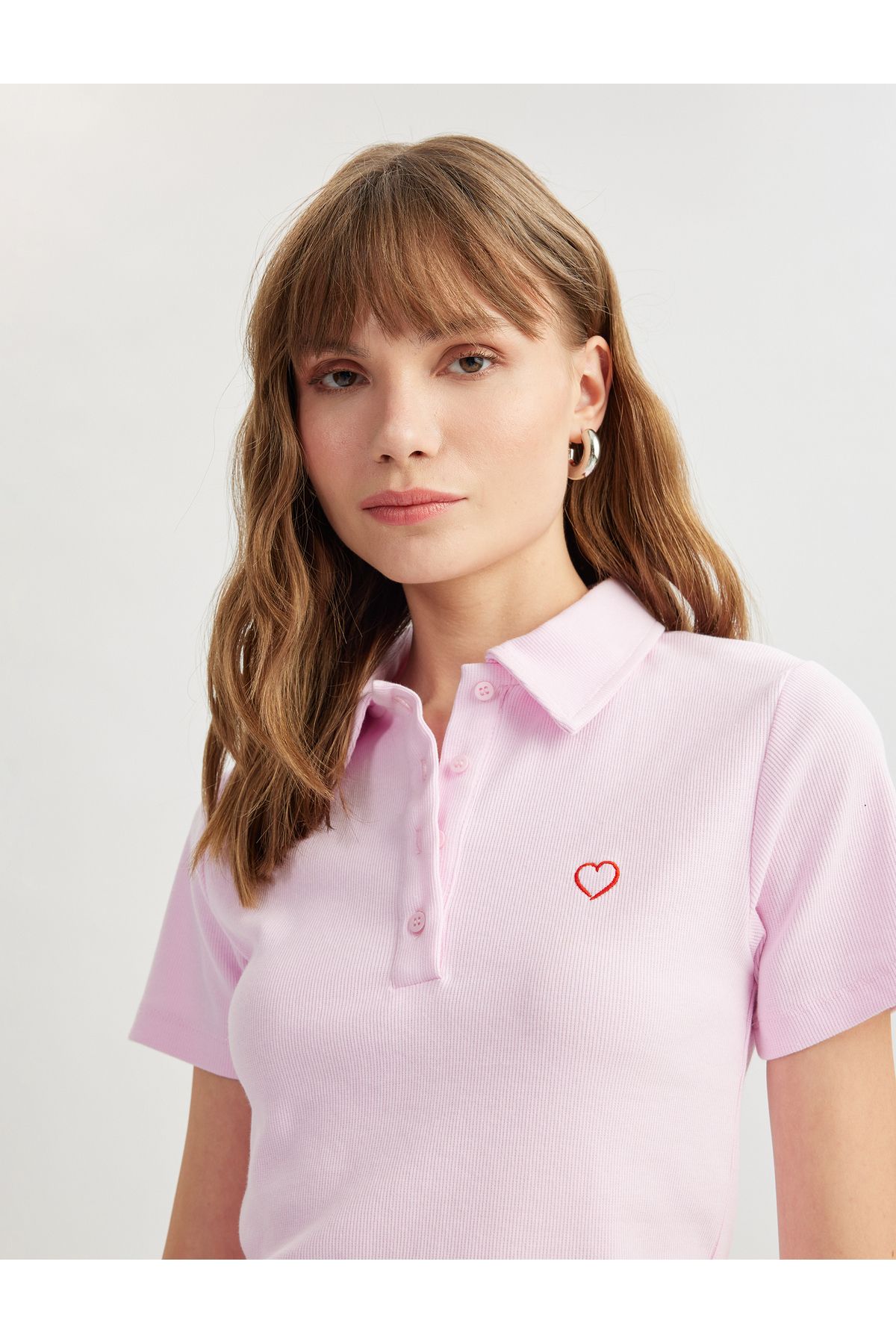 Koton KT - Pamuklu Slim Fit Kısa Kollu Düğmeli Kalpli Polo Yaka Tişört