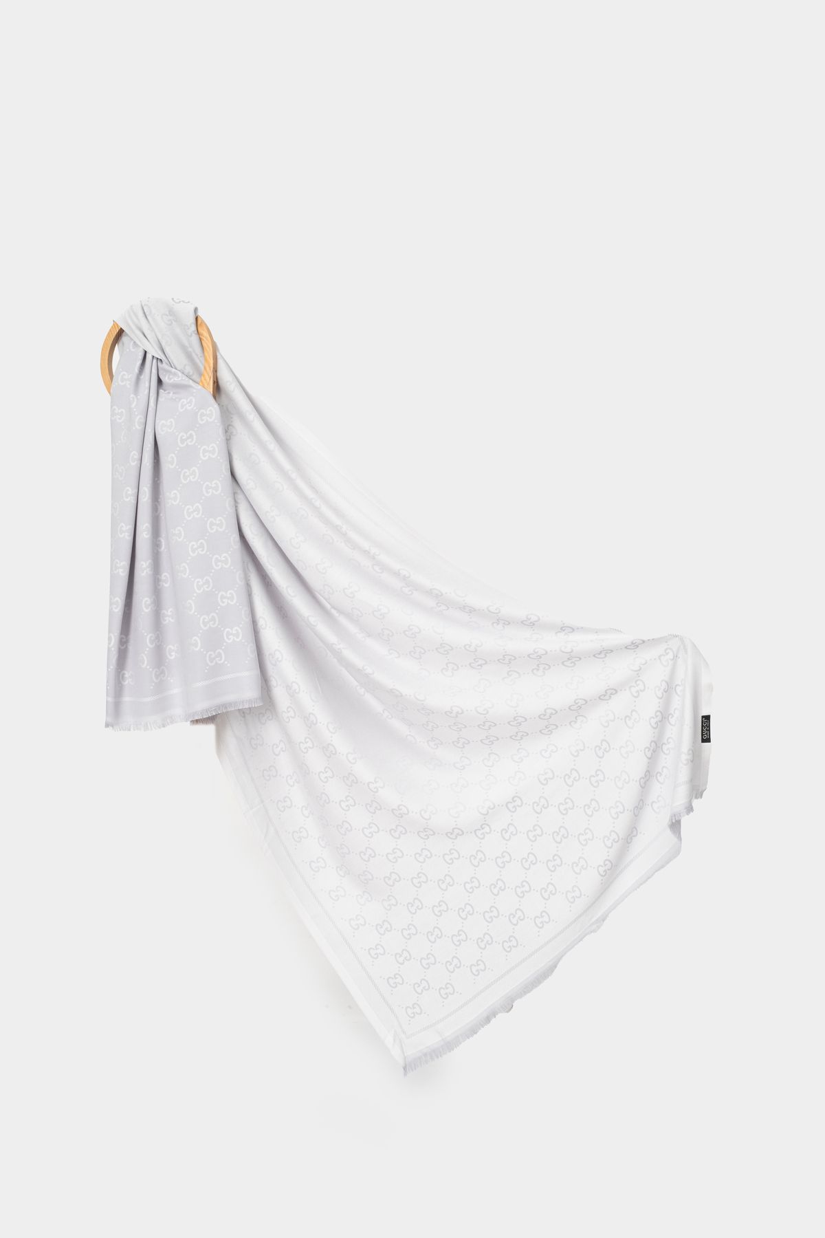 Gamzely Marka Model Eşarp