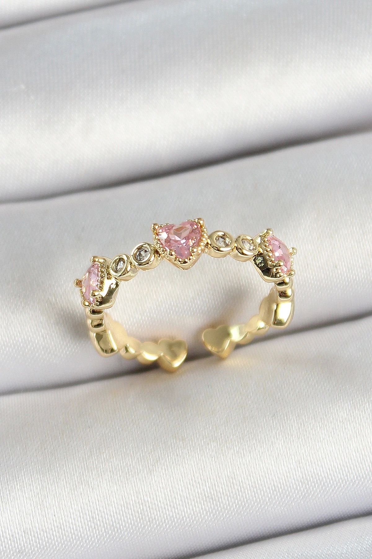 OurStyles Pirinç Sıralı Kalp Figürlü Zirkon Taşlı Gold Renk Ayarlanabilir Kadın Yüzük - TJ-BYK3756