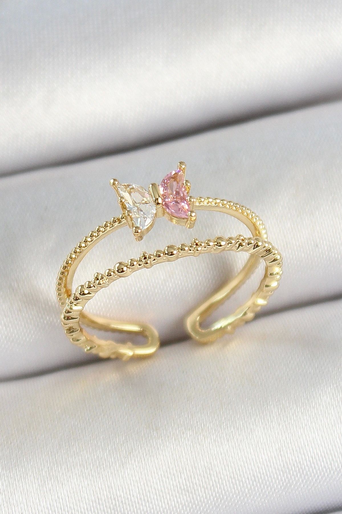 OurStyles Pirinç Kelebek Figürlü Zirkon Taşlı Gold Renk Ayarlanabilir Kadın Yüzük - TJ-BYK3766