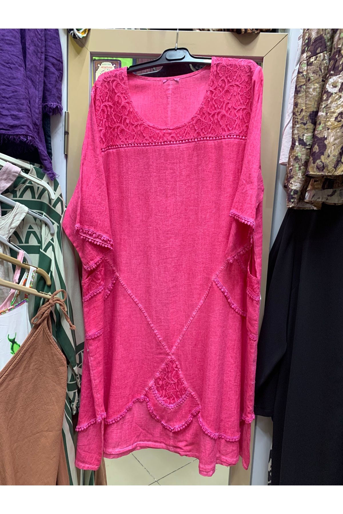 Butik Kadın büyük beden keten astarlı dantel detaylı yarım kol ara boy elbise