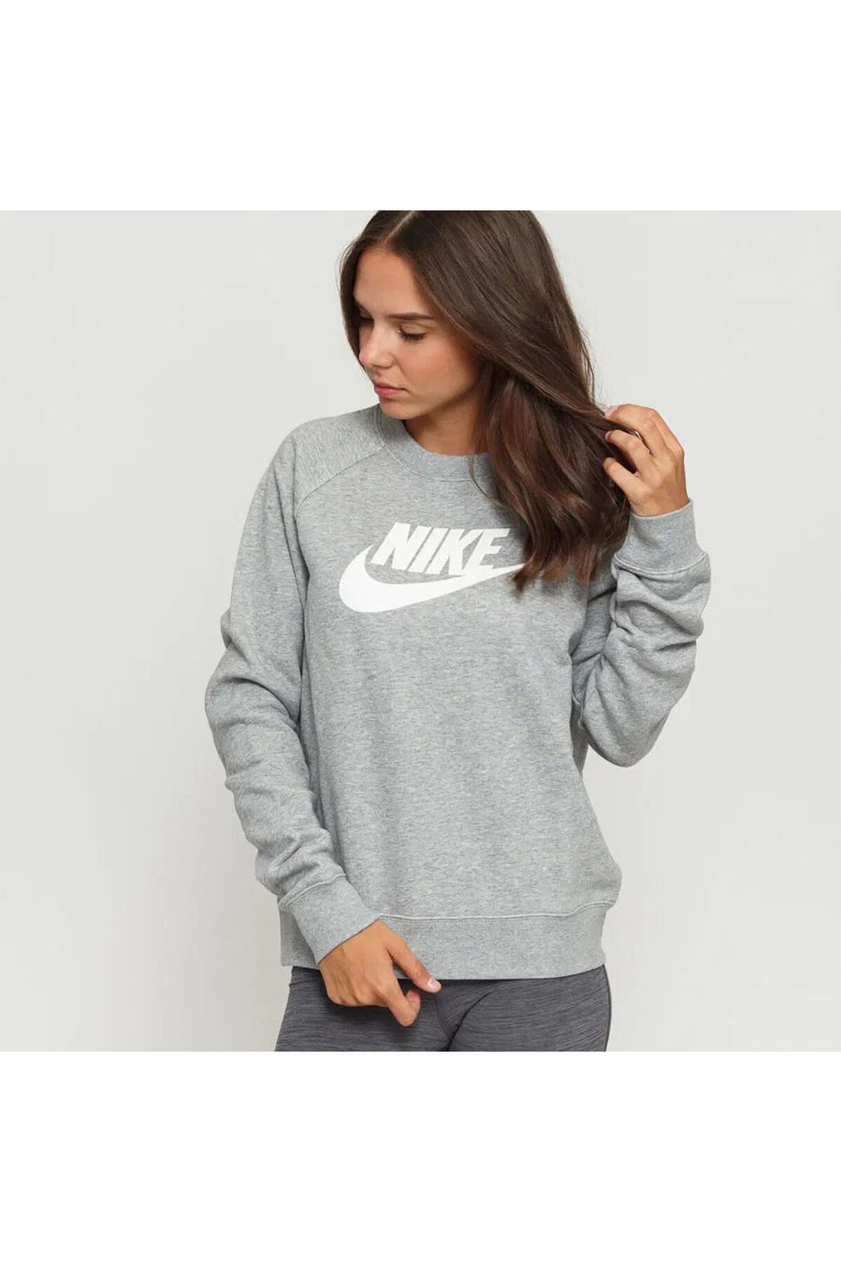Nike Sportswear Essential Kadın Gri Yuvarlak Yaka Sweatshirt